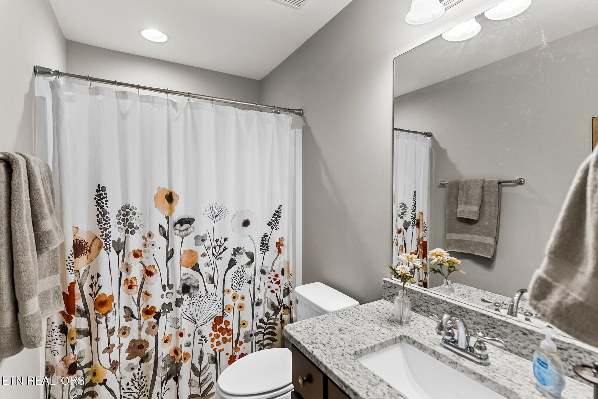 231 Fallon Lane Lenoir City TN 37771