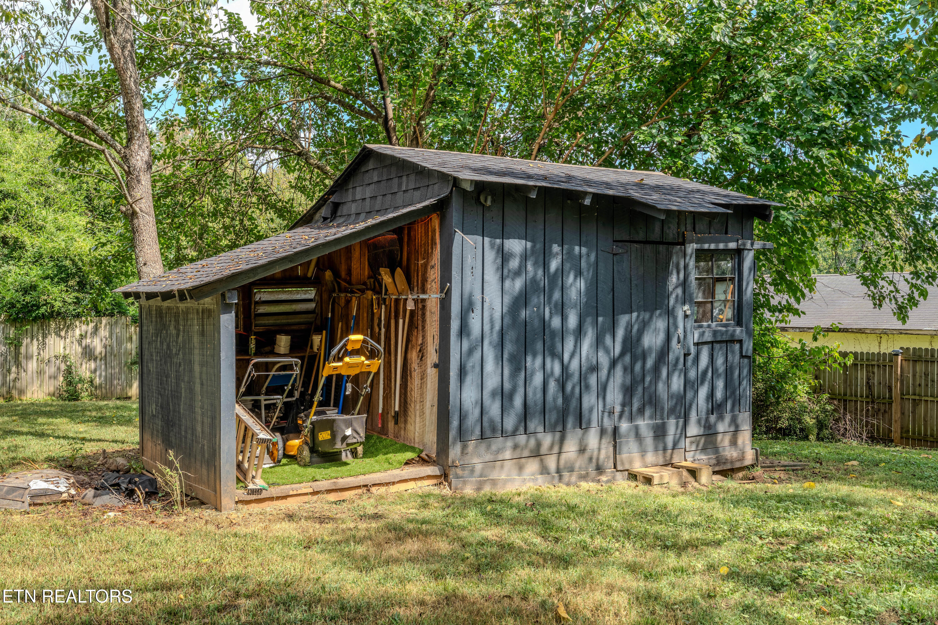 1108 Sunrose Road Knoxville TN 37914