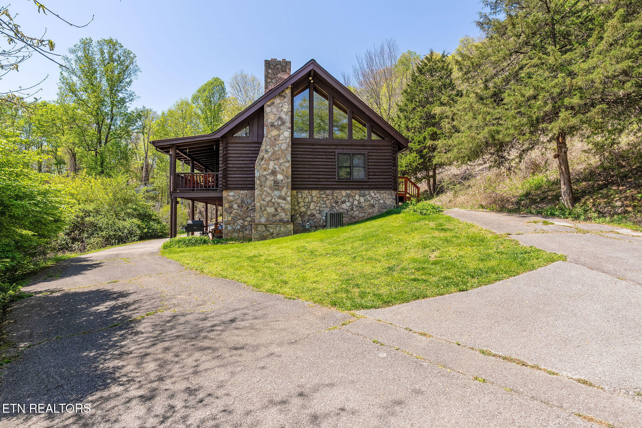 342 Big Springs Lane Jacksboro TN 37757