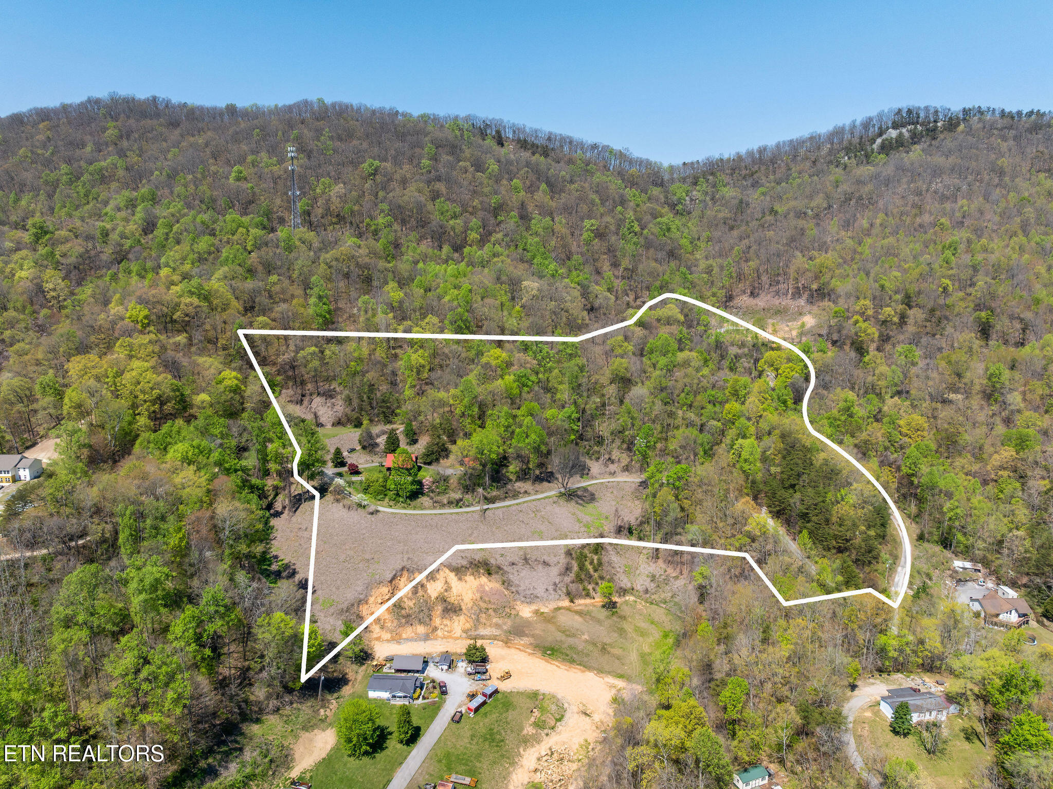 342 Big Springs Lane Jacksboro TN 37757