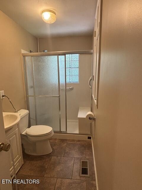 1960 Peach Orchard Hill Road Cleveland TN 37323