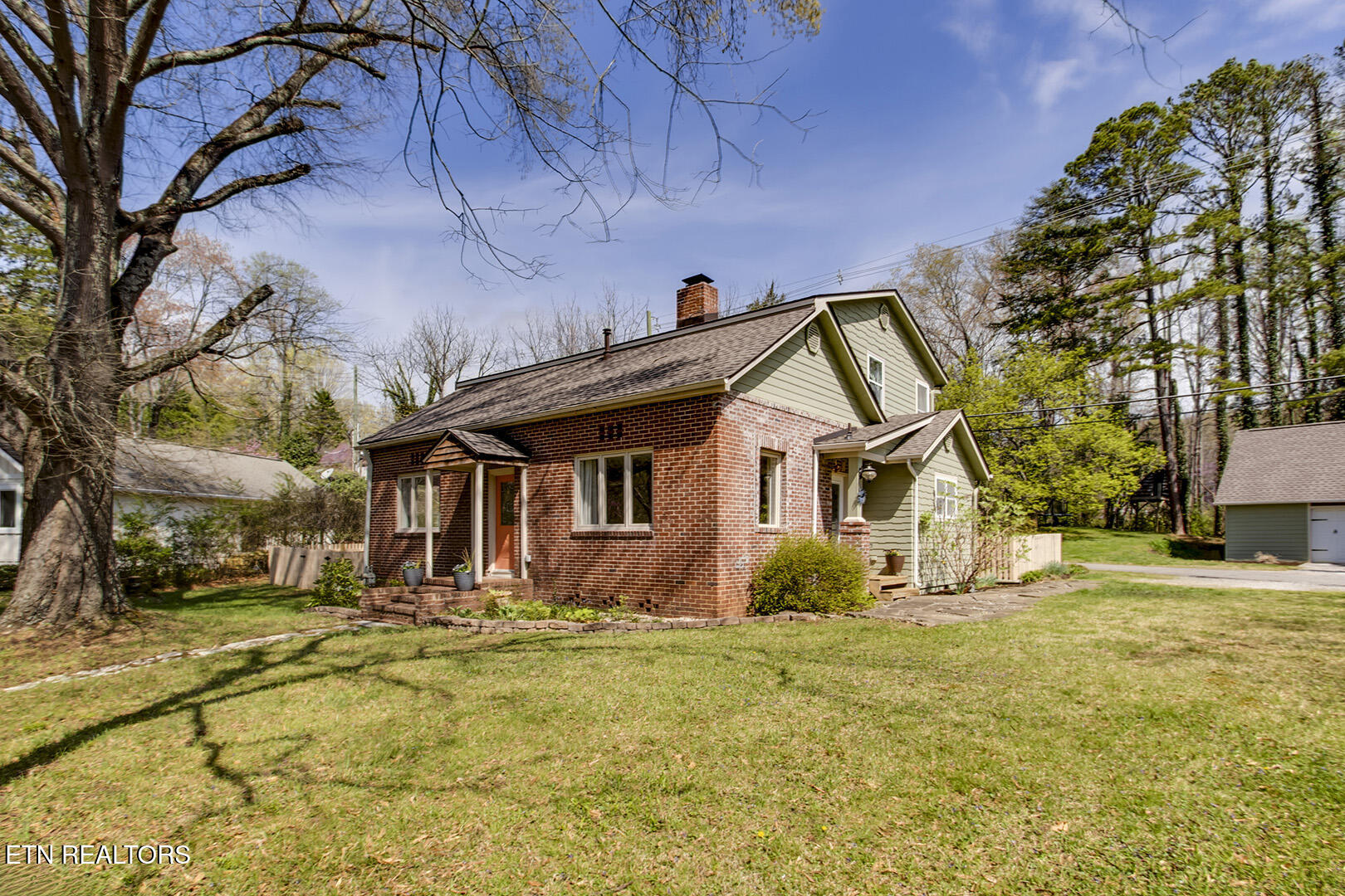 123 Orchard Road Norris TN 37828