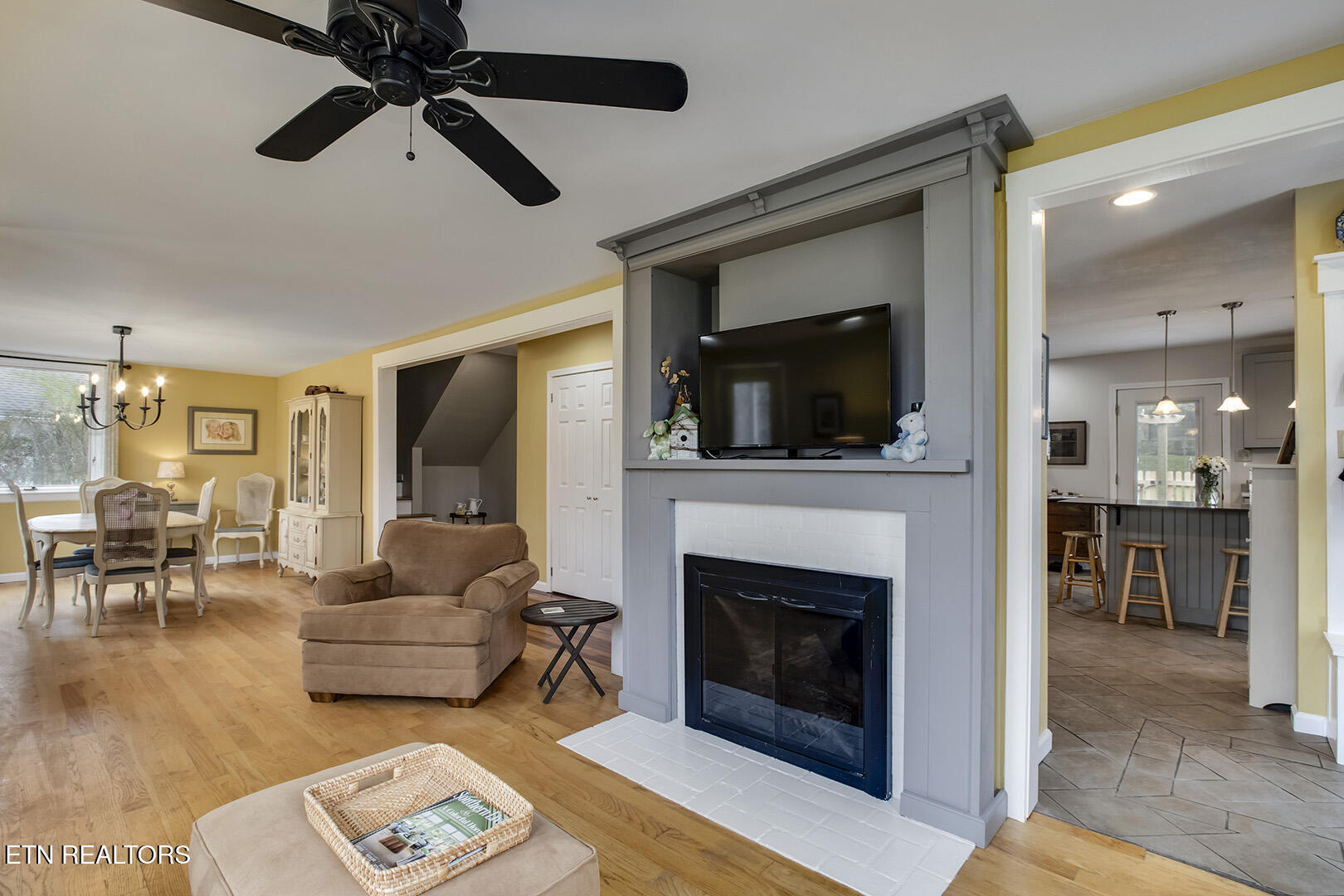 123 Orchard Road Norris TN 37828