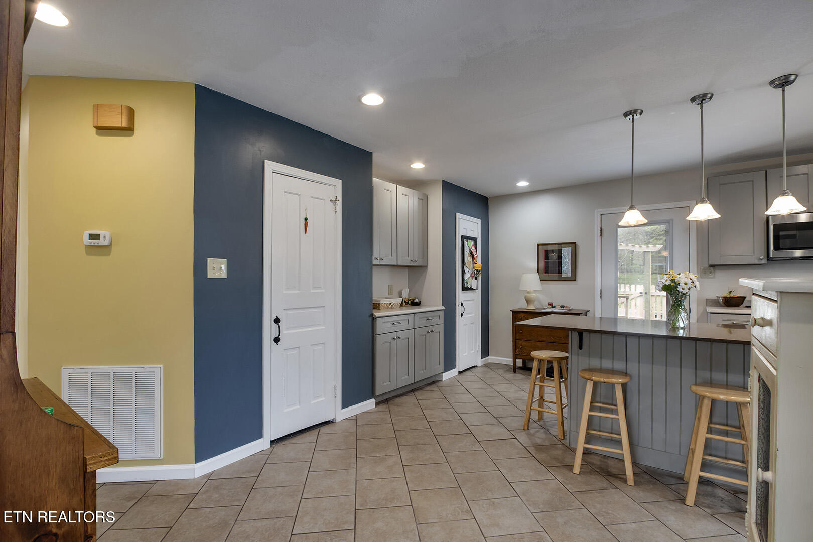 123 Orchard Road Norris TN 37828