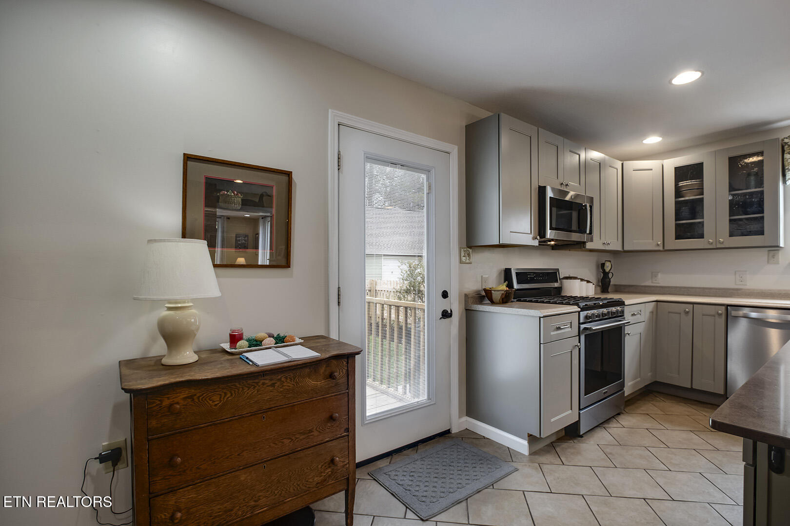 123 Orchard Road Norris TN 37828