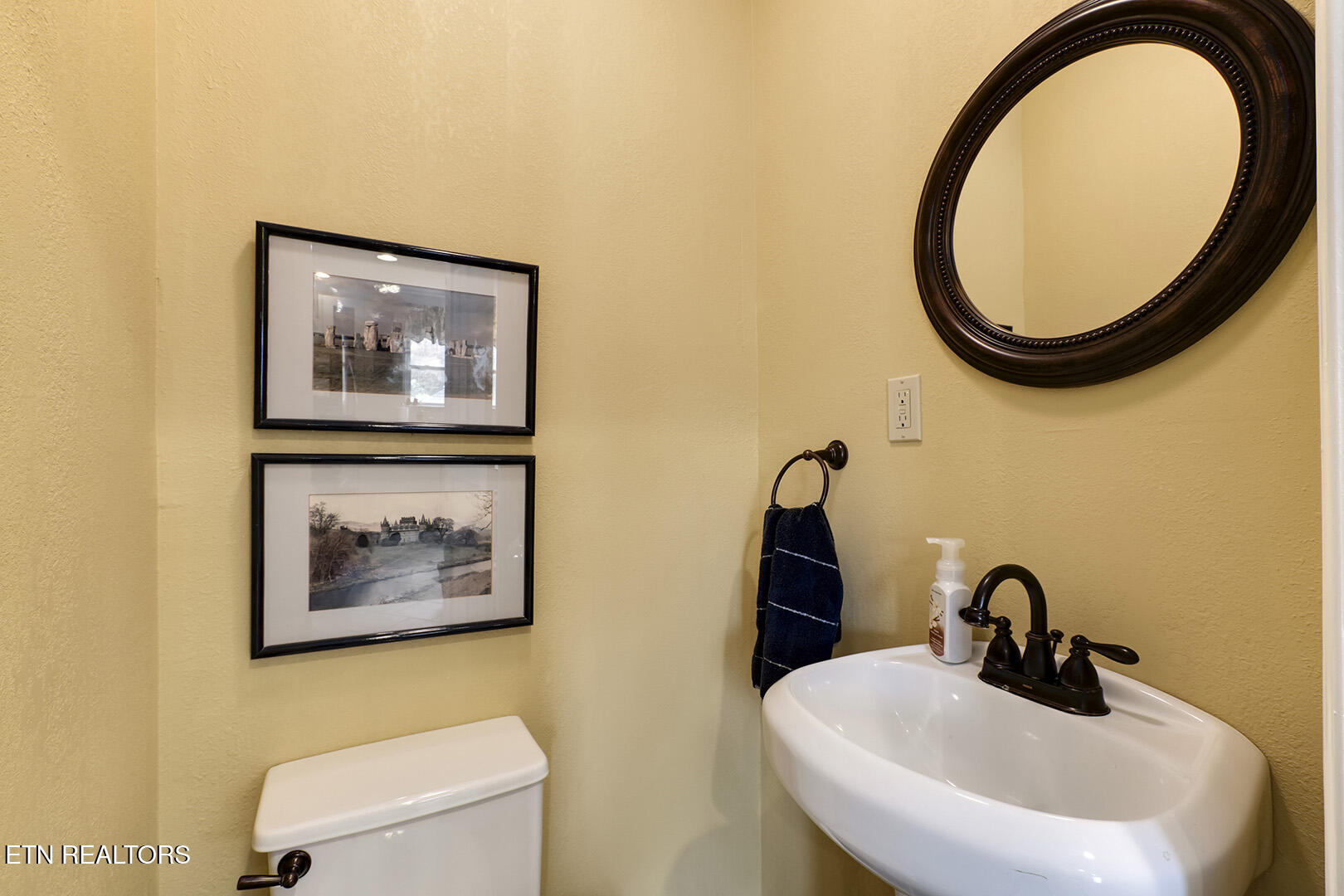 123 Orchard Road Norris TN 37828