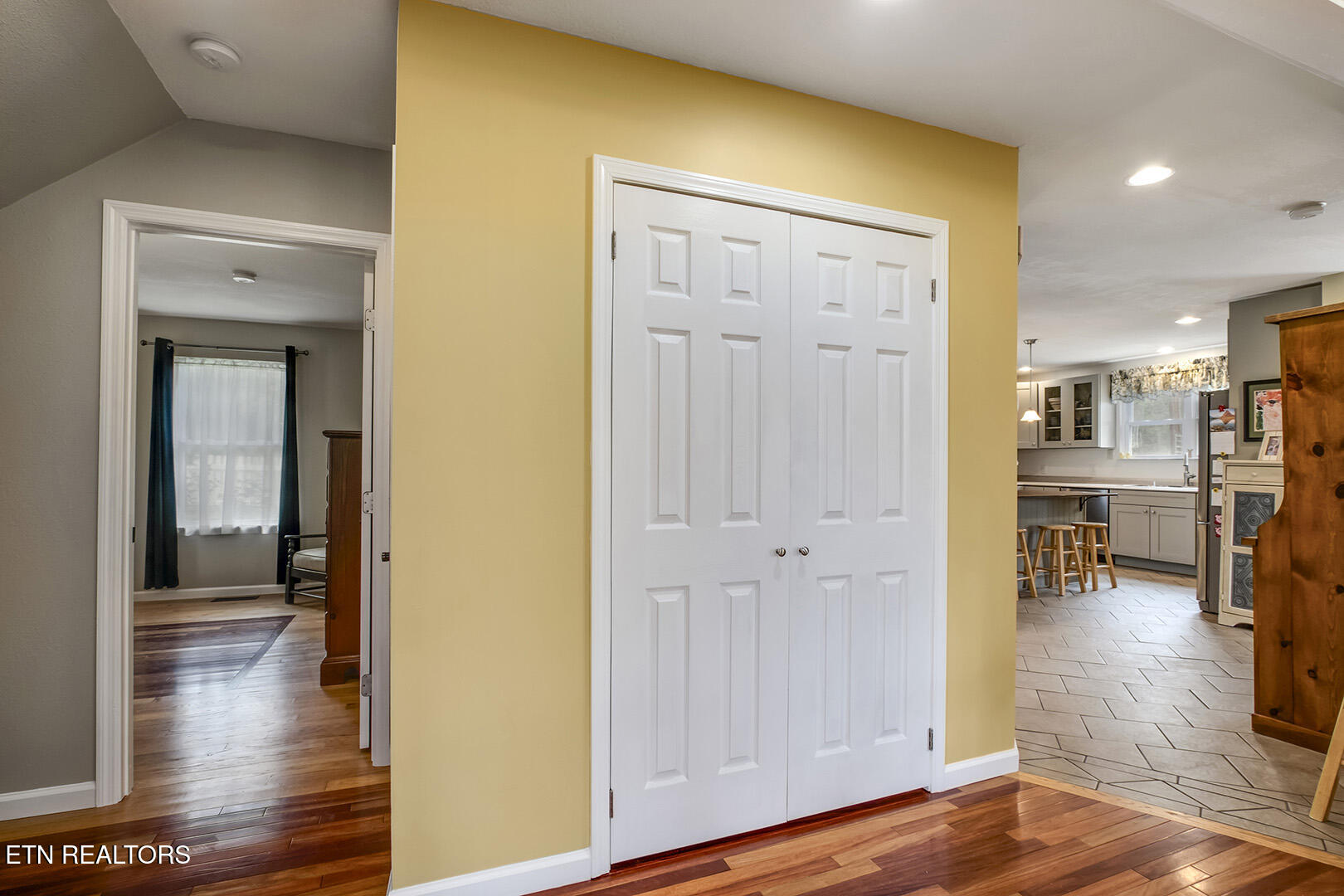 123 Orchard Road Norris TN 37828