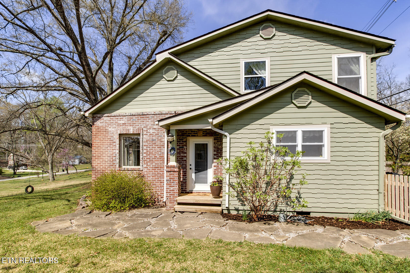 123 Orchard Road Norris TN 37828