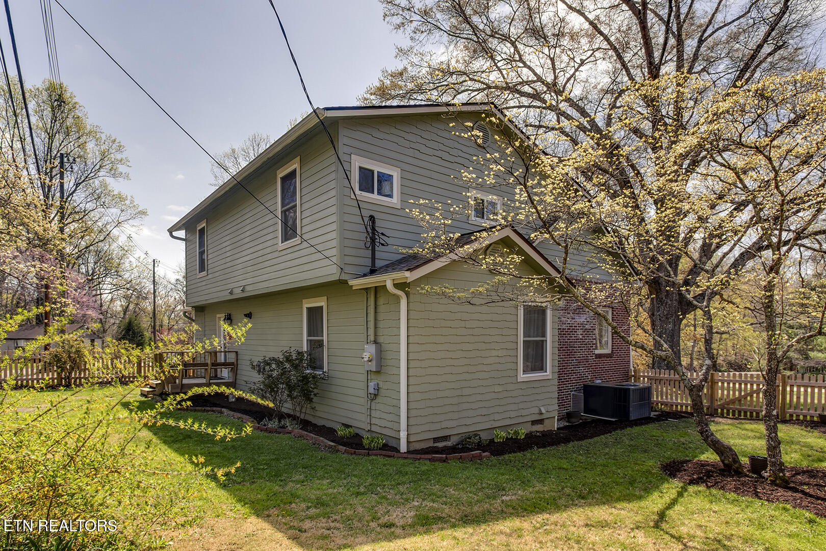123 Orchard Road Norris TN 37828