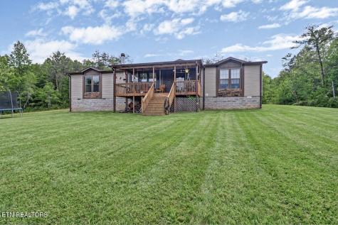 4455 Jonesville Road Clarkrange TN 38553