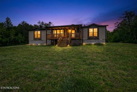 4455 Jonesville Road Clarkrange TN 38553
