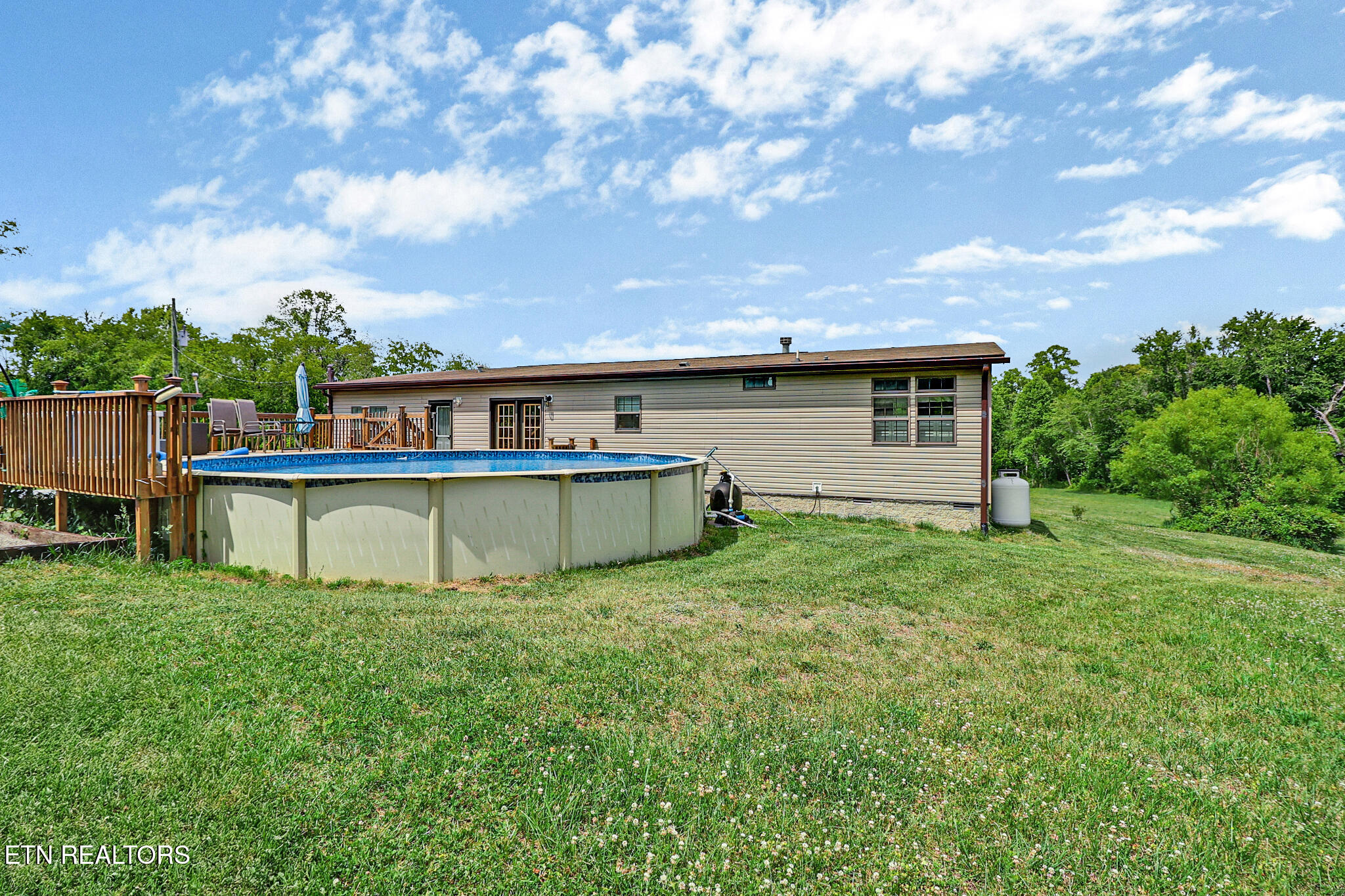 4455 Jonesville Road Clarkrange TN 38553