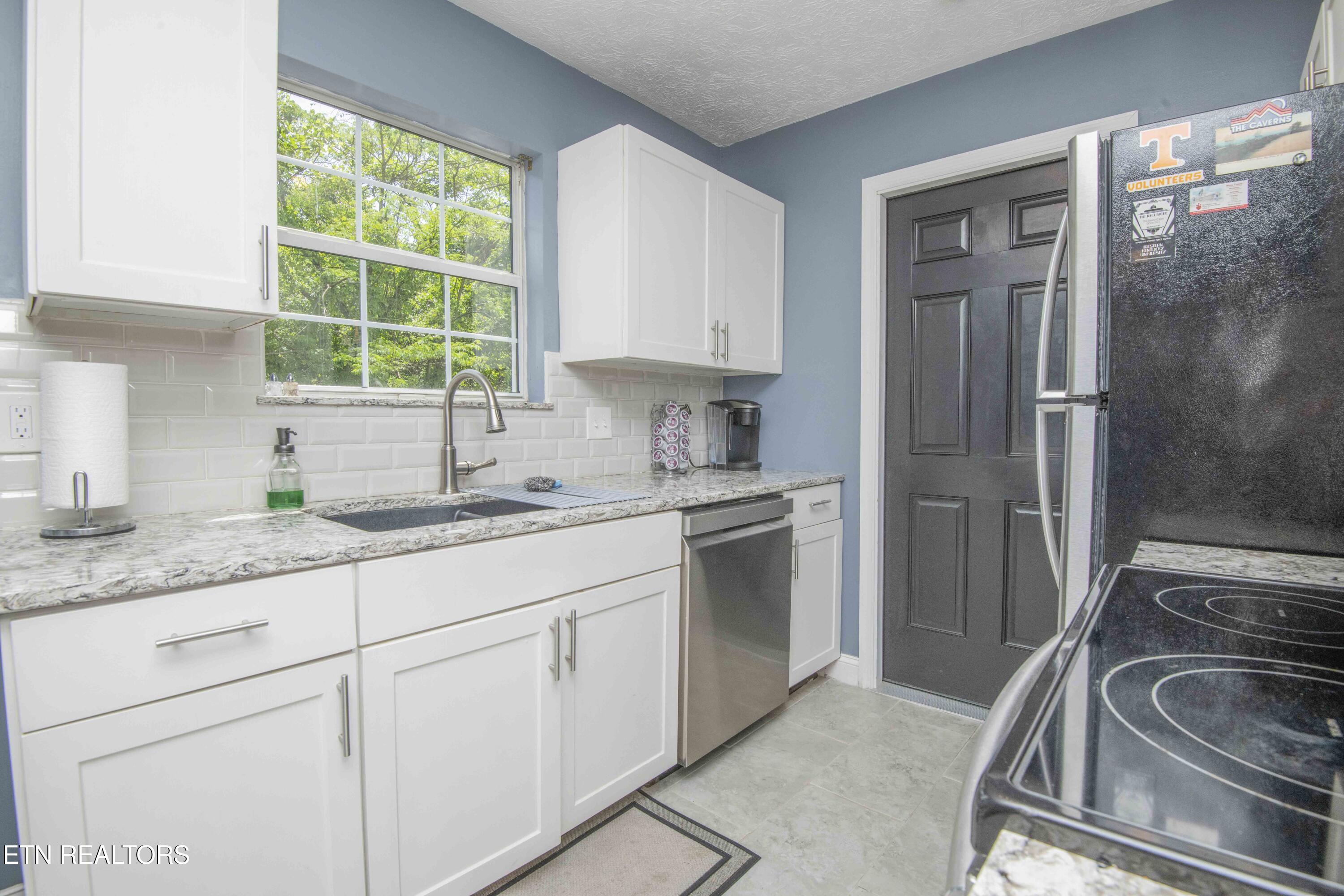2529 Hammond Lane Knoxville TN 37912