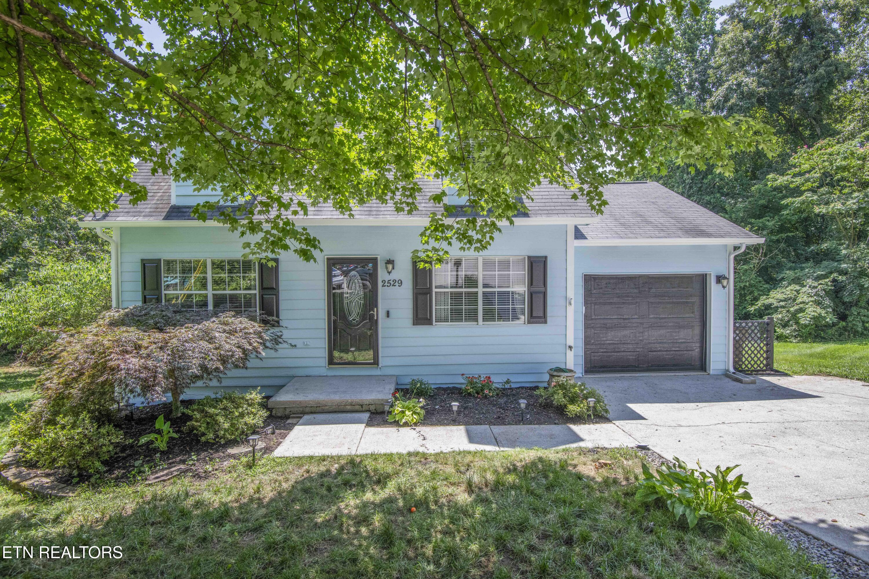 2529 Hammond Lane Knoxville TN 37912