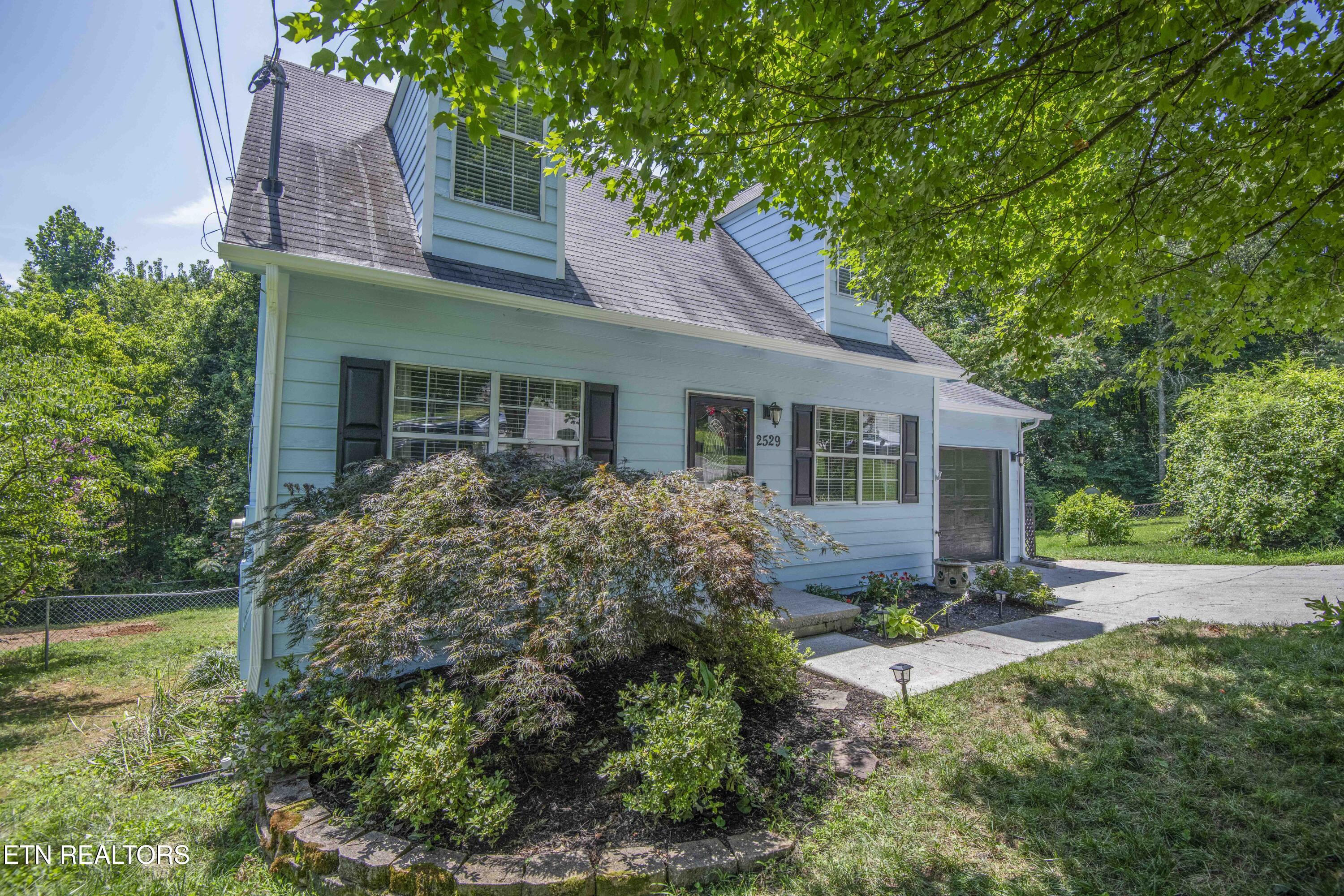 2529 Hammond Lane Knoxville TN 37912