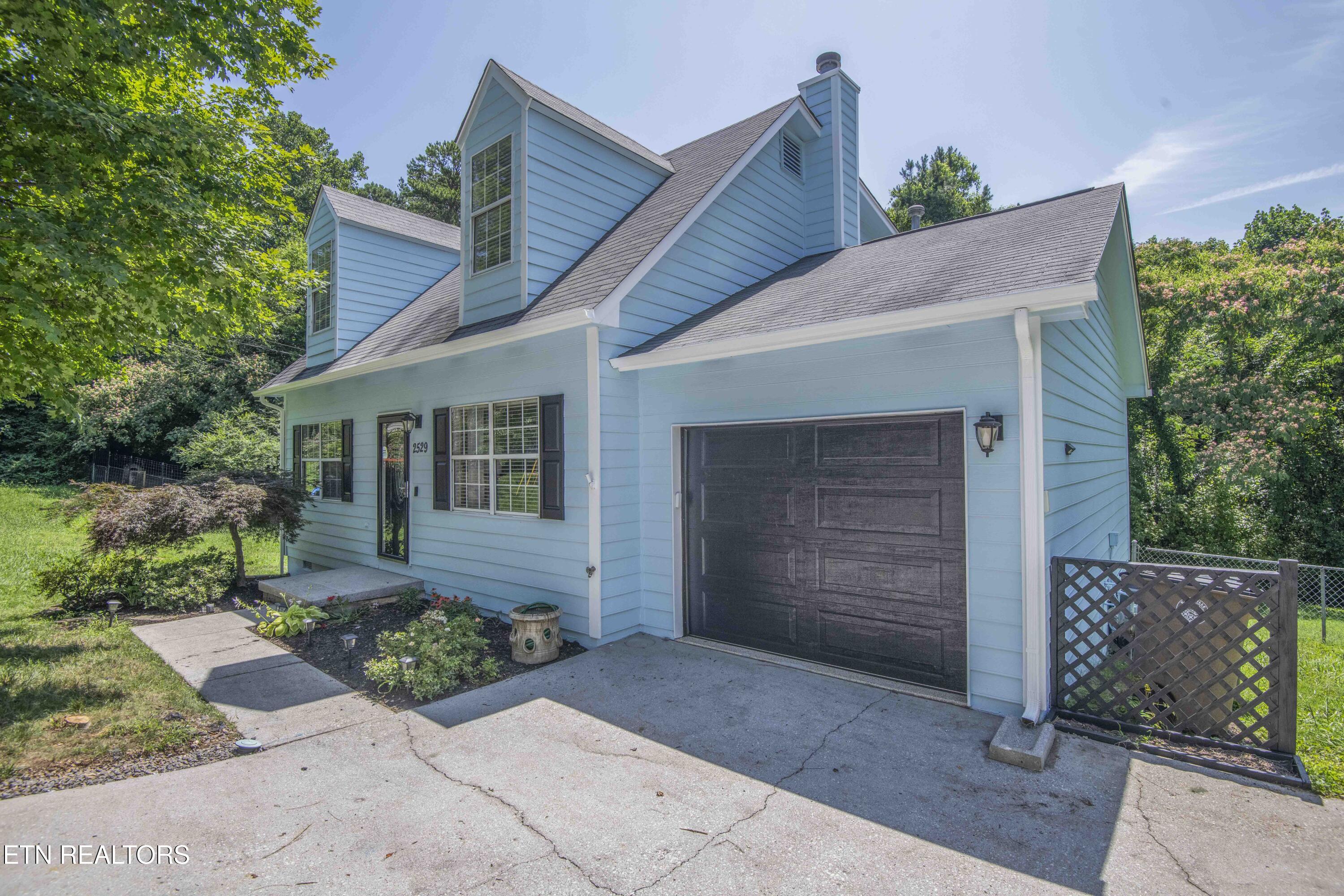 2529 Hammond Lane Knoxville TN 37912