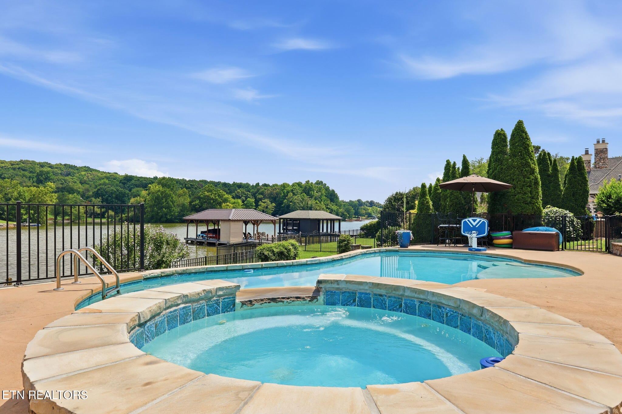 1618 Westland Lakes Way Knoxville TN 37922