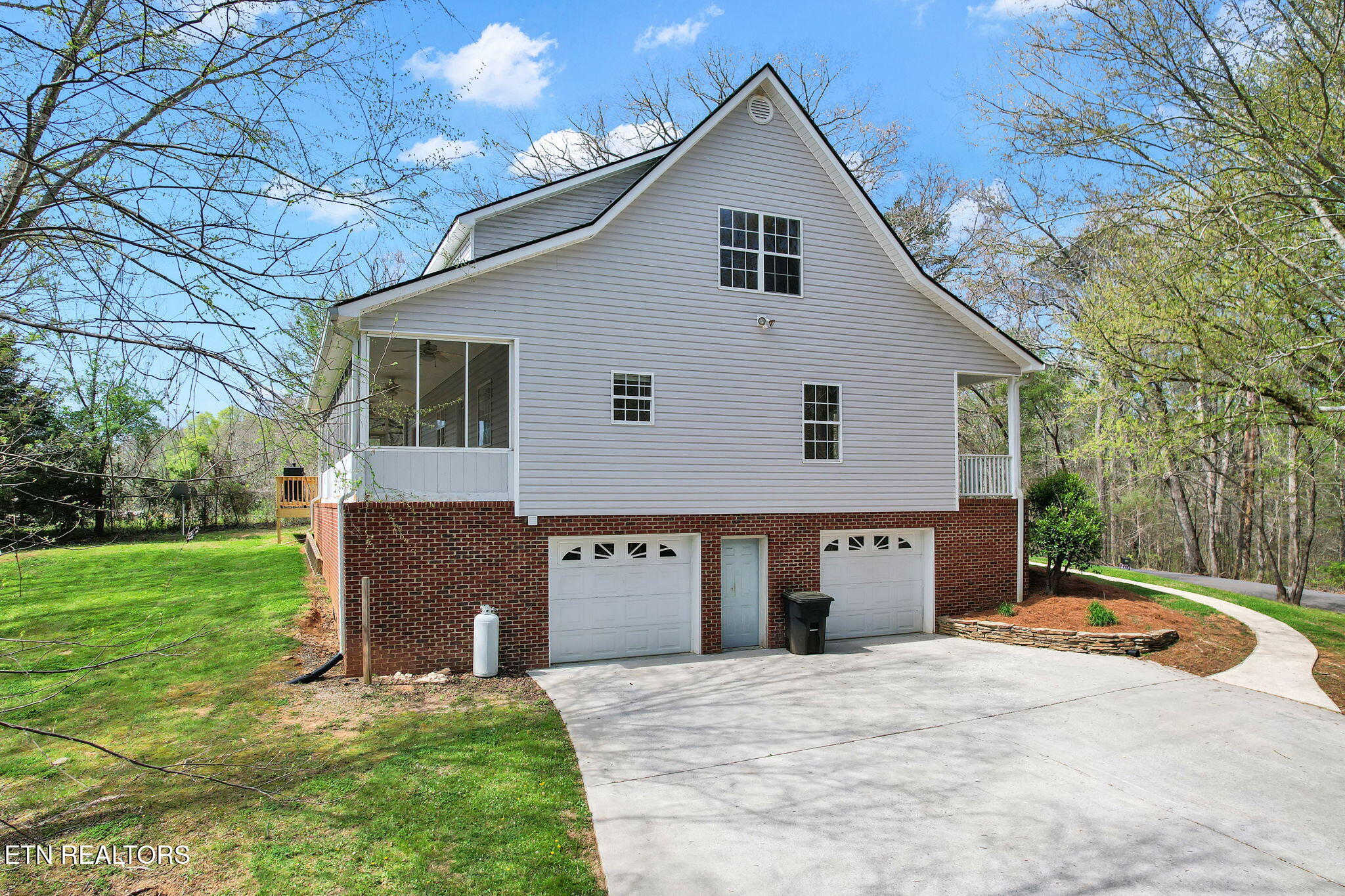 1168 NE Council Road Charleston TN 37310