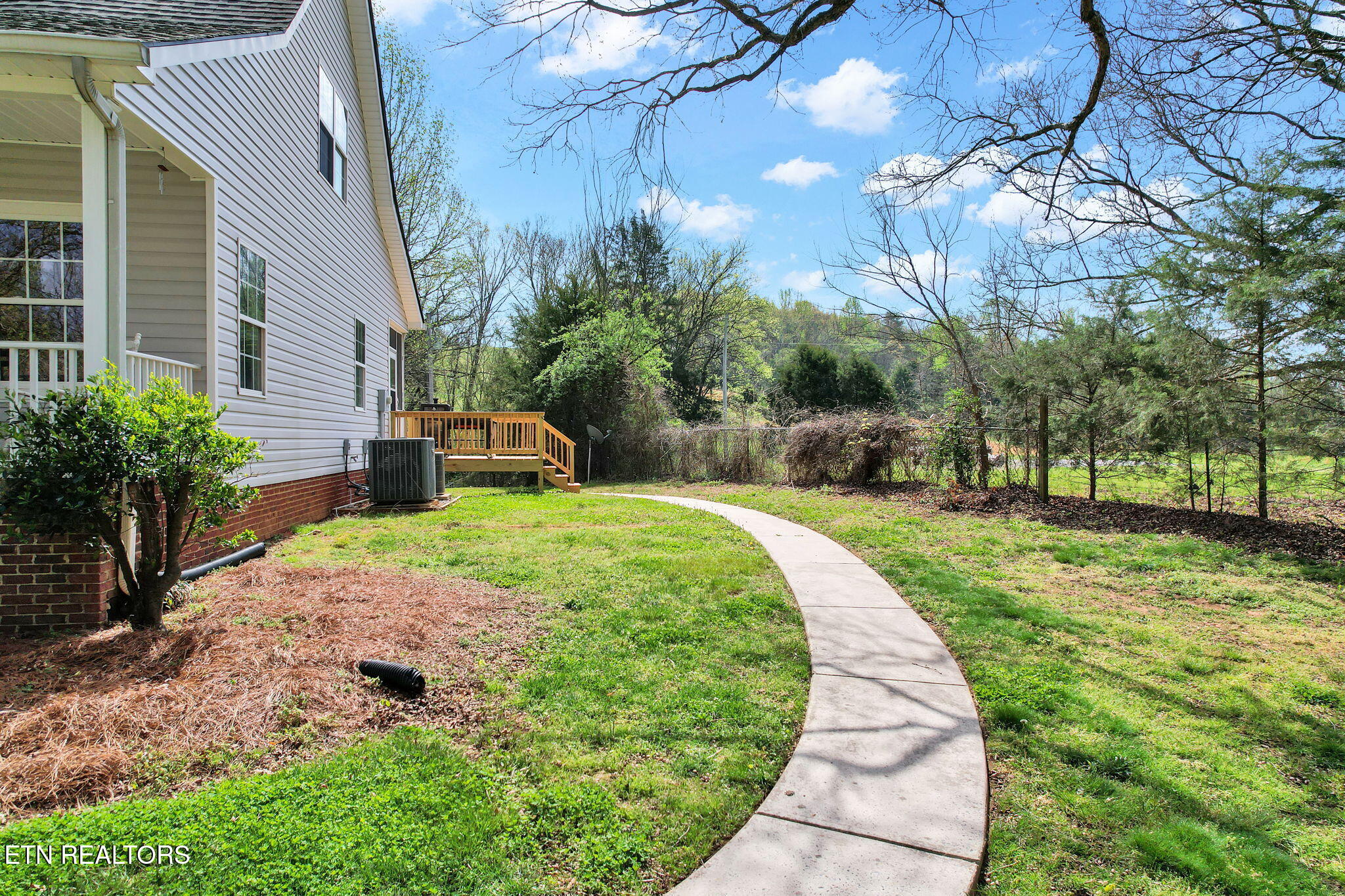 1168 NE Council Road Charleston TN 37310