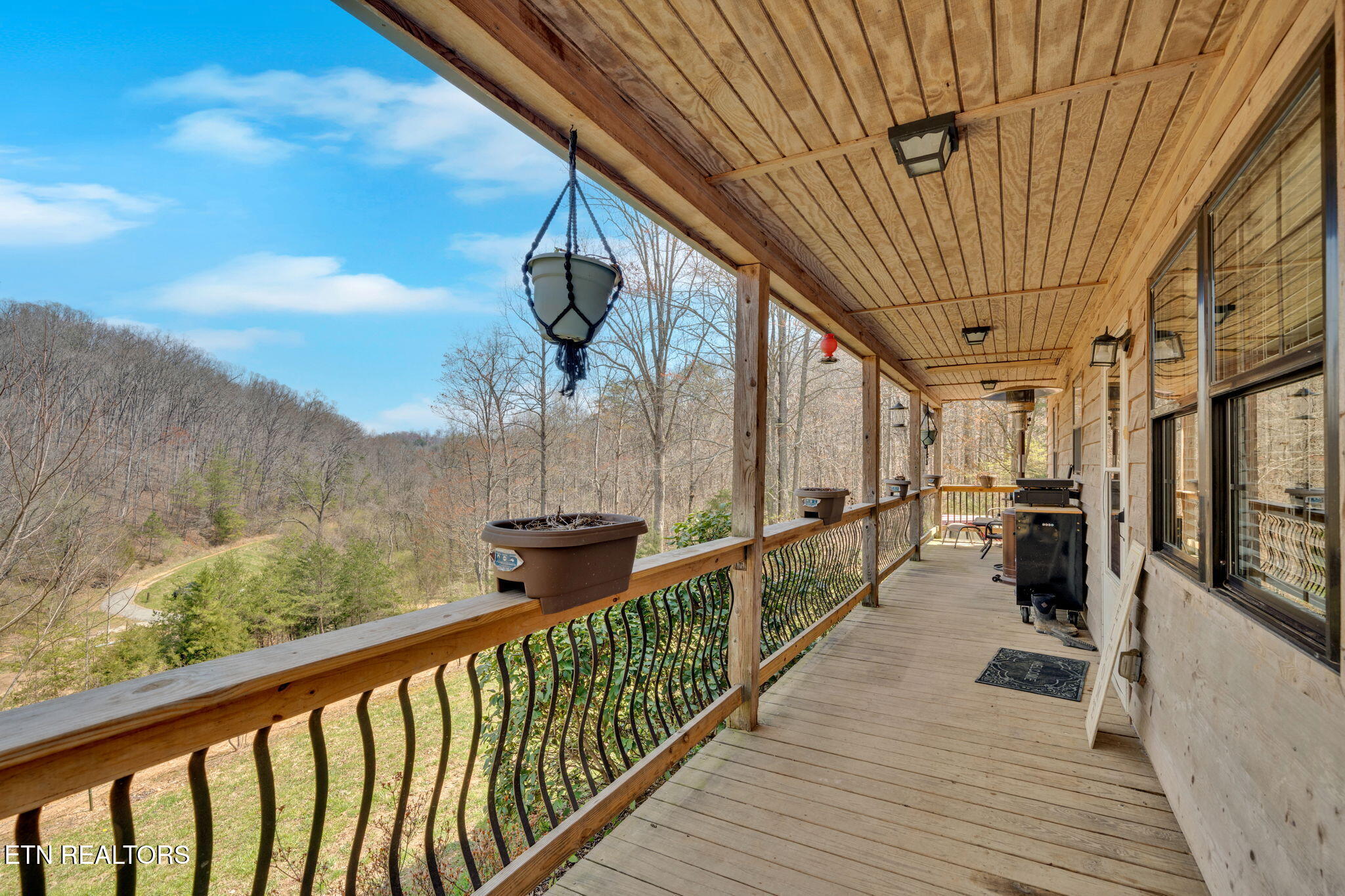 299 Tar Town Hollow Lane Lafollette TN 37766