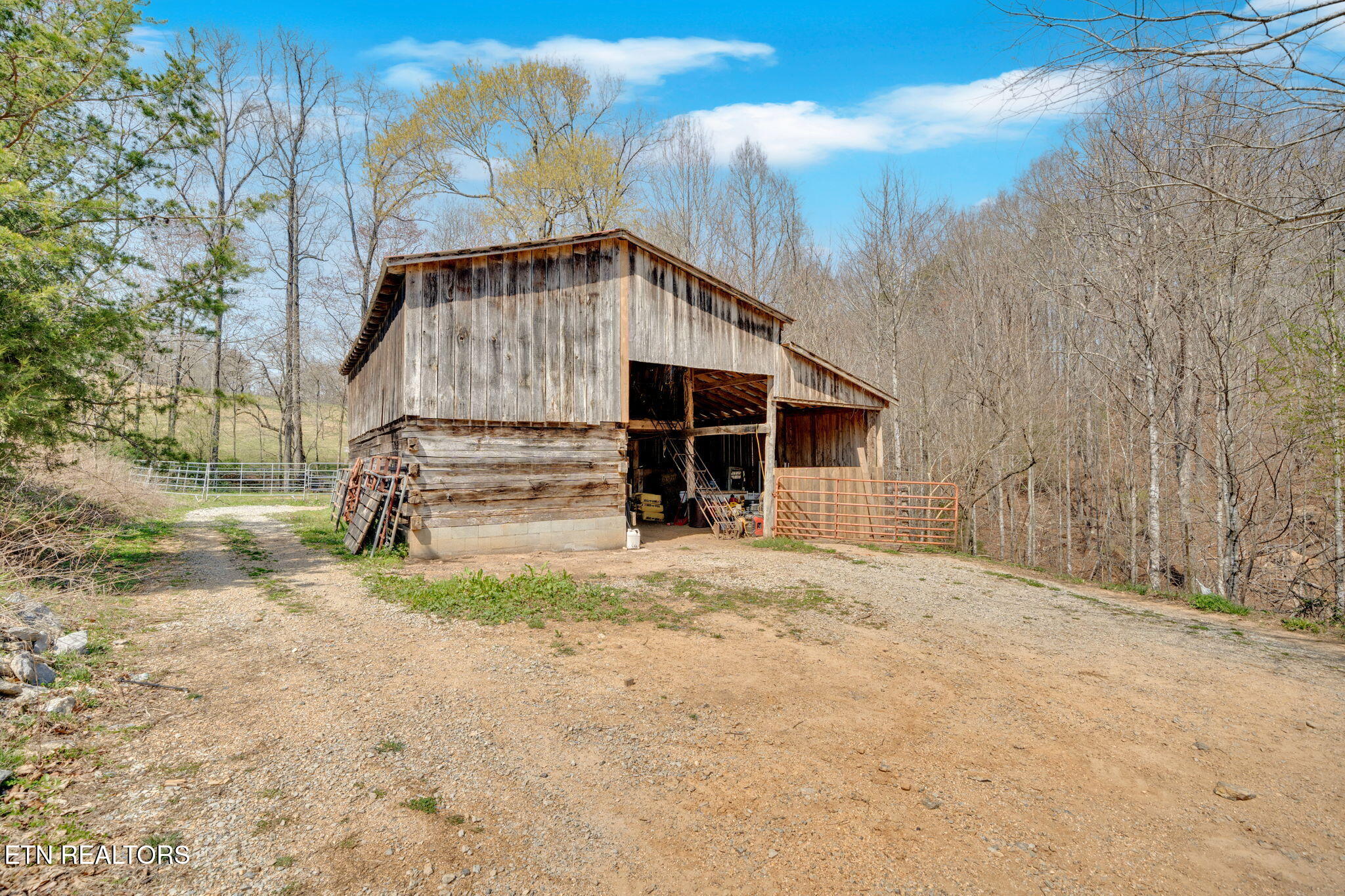 299 Tar Town Hollow Lane Lafollette TN 37766