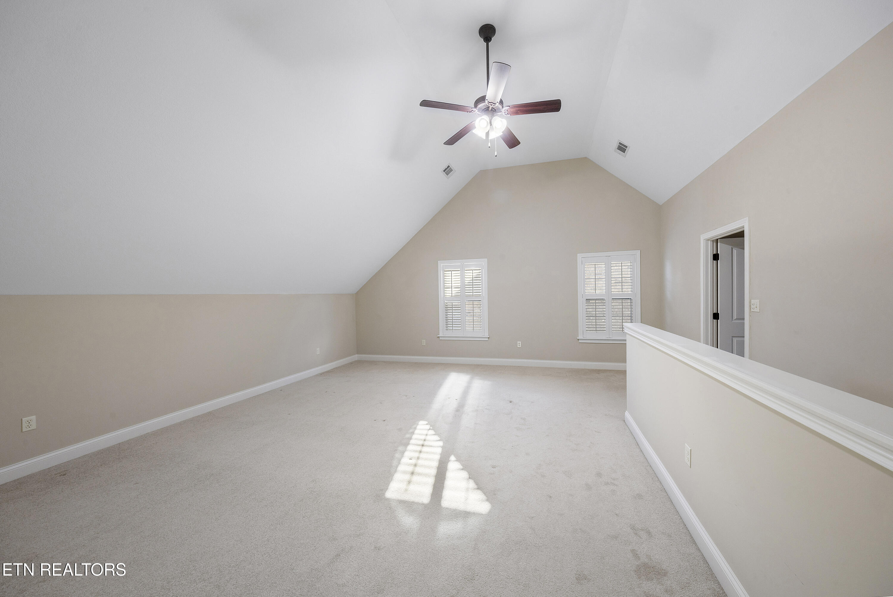 1205 Bishops View Lane Knoxville TN 37932