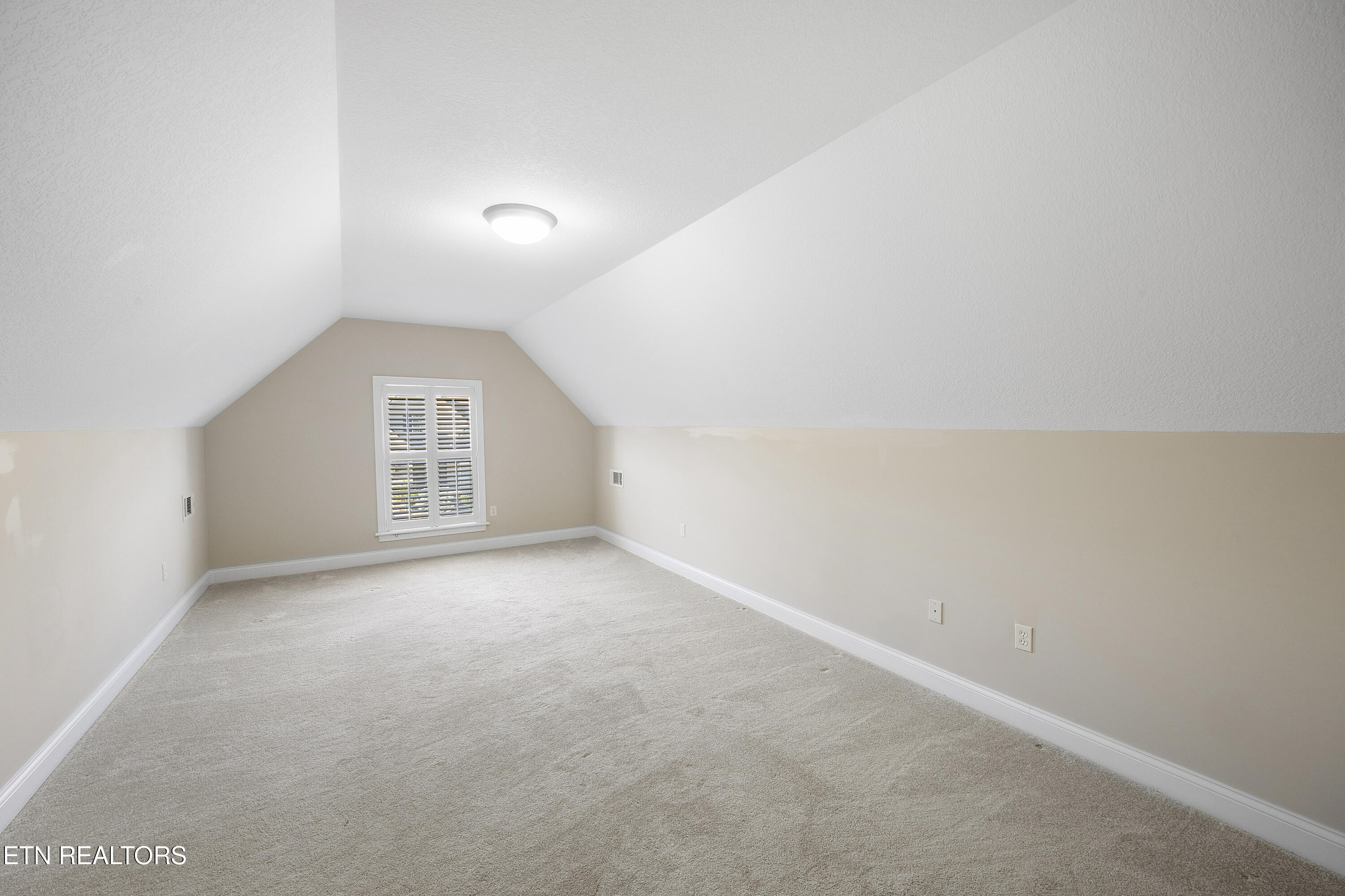 1205 Bishops View Lane Knoxville TN 37932
