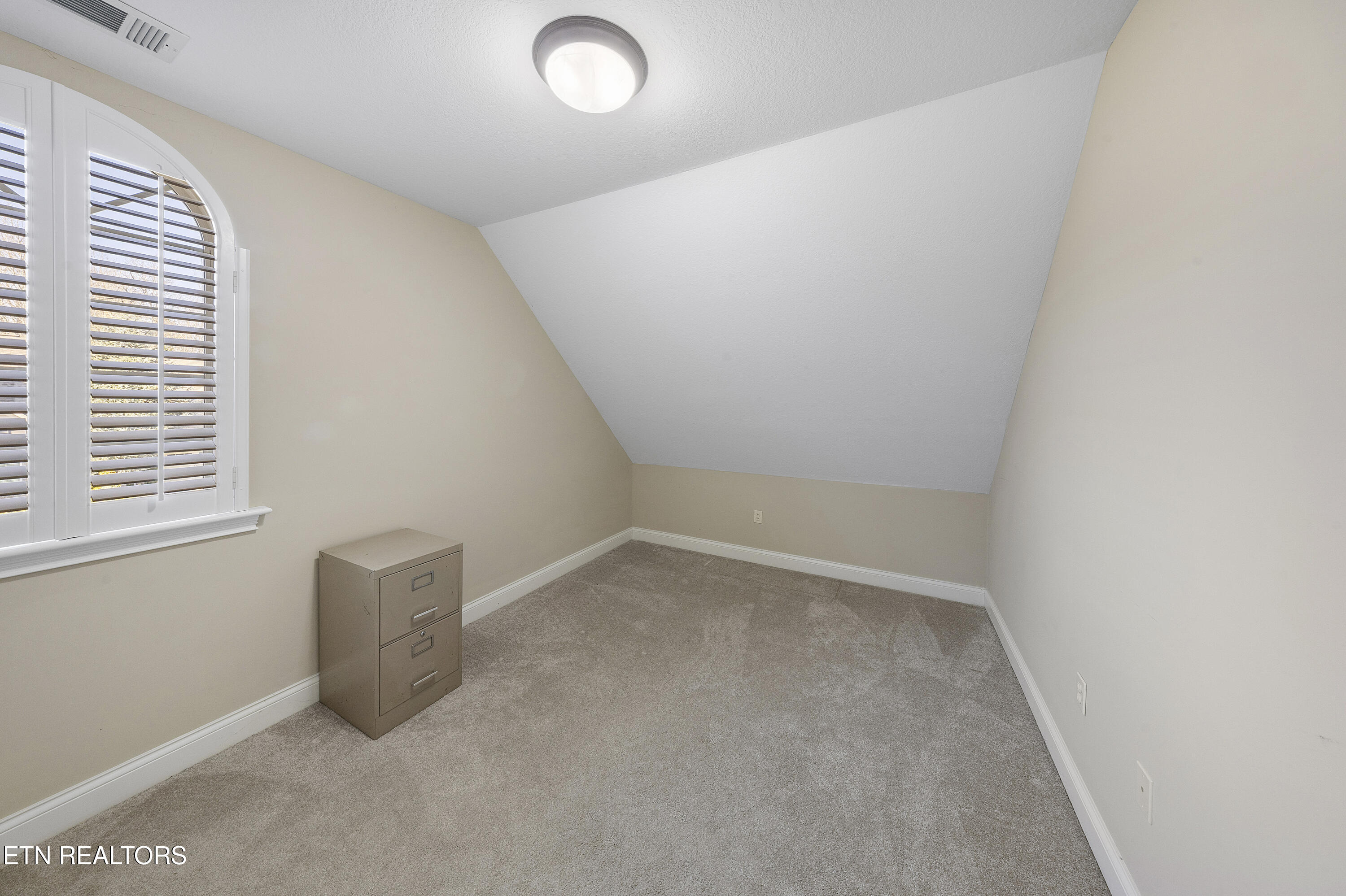 1205 Bishops View Lane Knoxville TN 37932