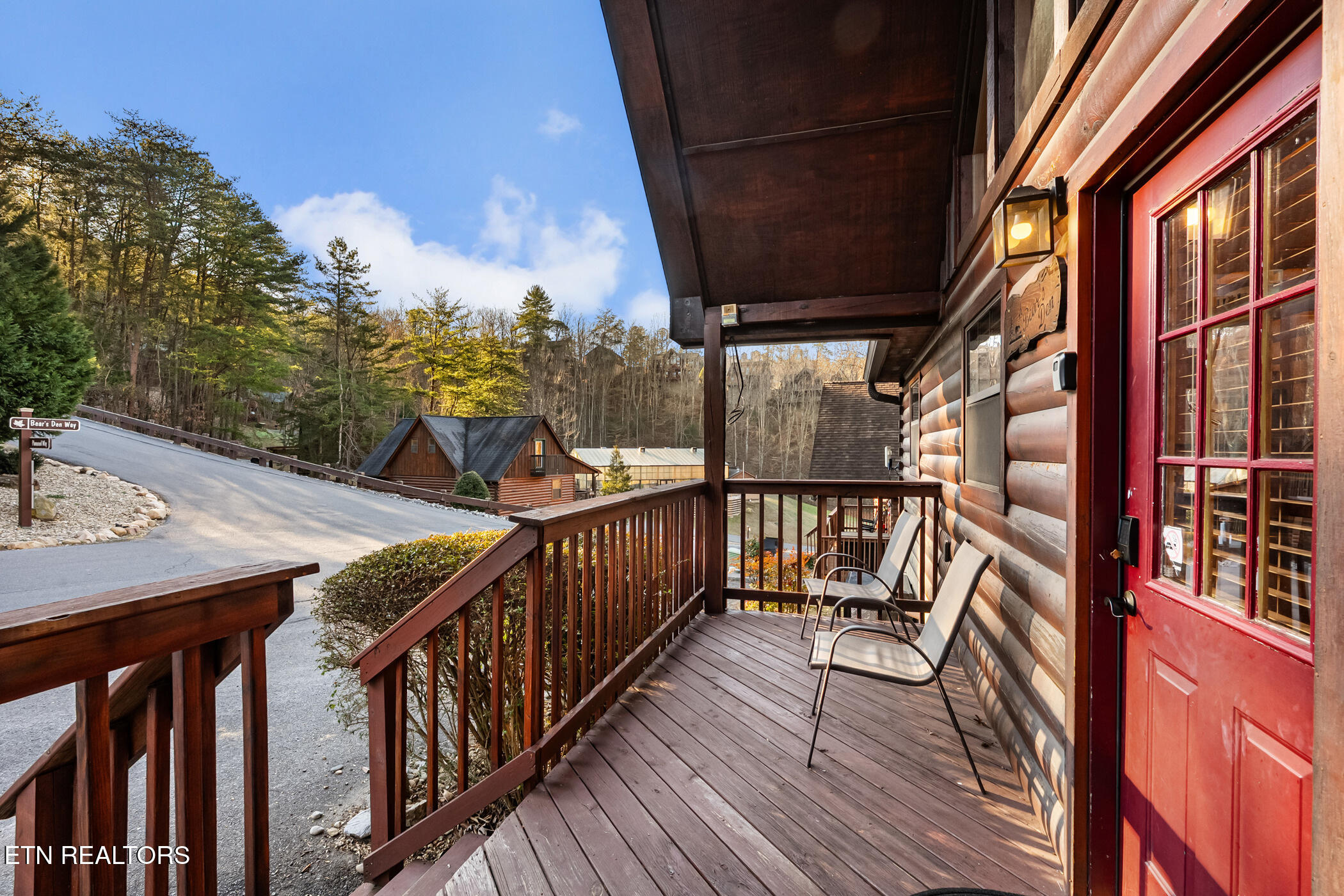1509 Bears Den Way Sevierville TN 37862