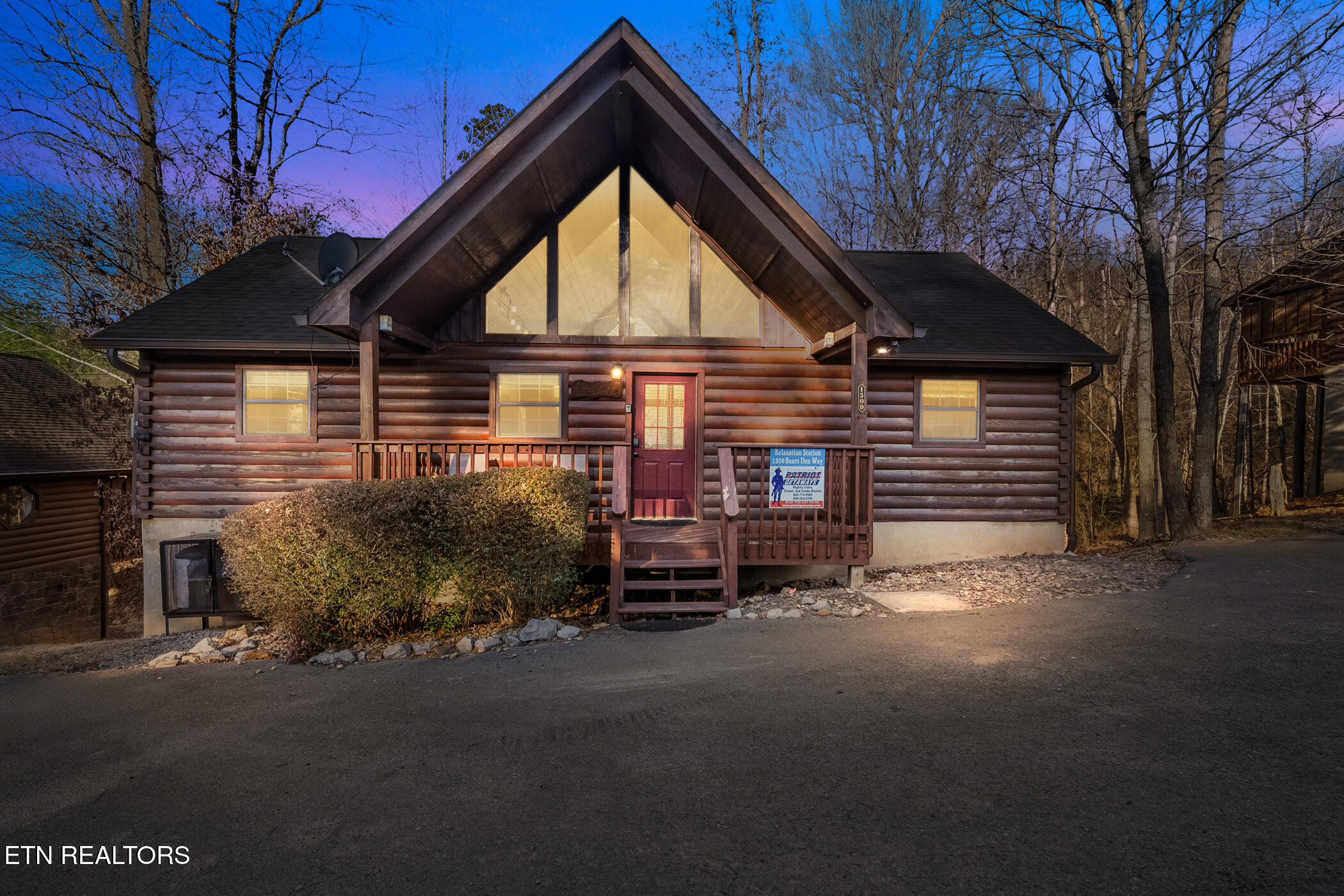 1509 Bears Den Way Sevierville TN 37862