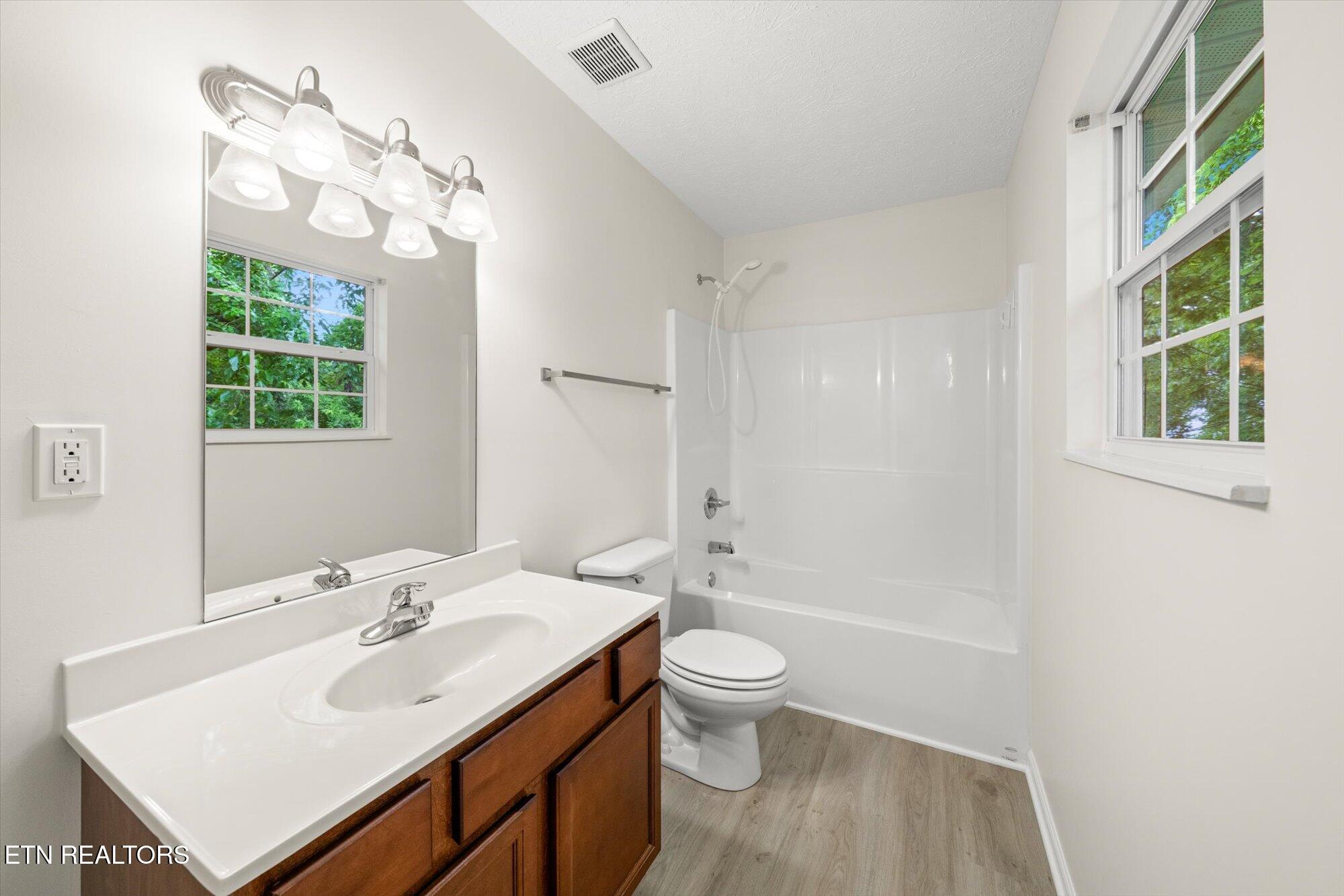 425 Atlantic Avenue Knoxville TN 37917