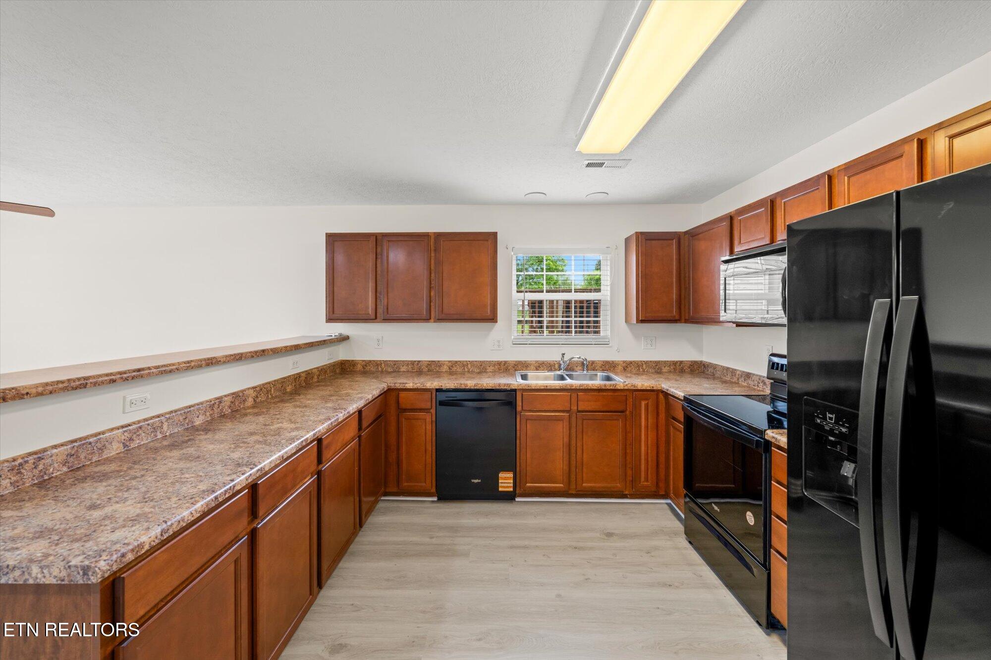 425 Atlantic Avenue Knoxville TN 37917