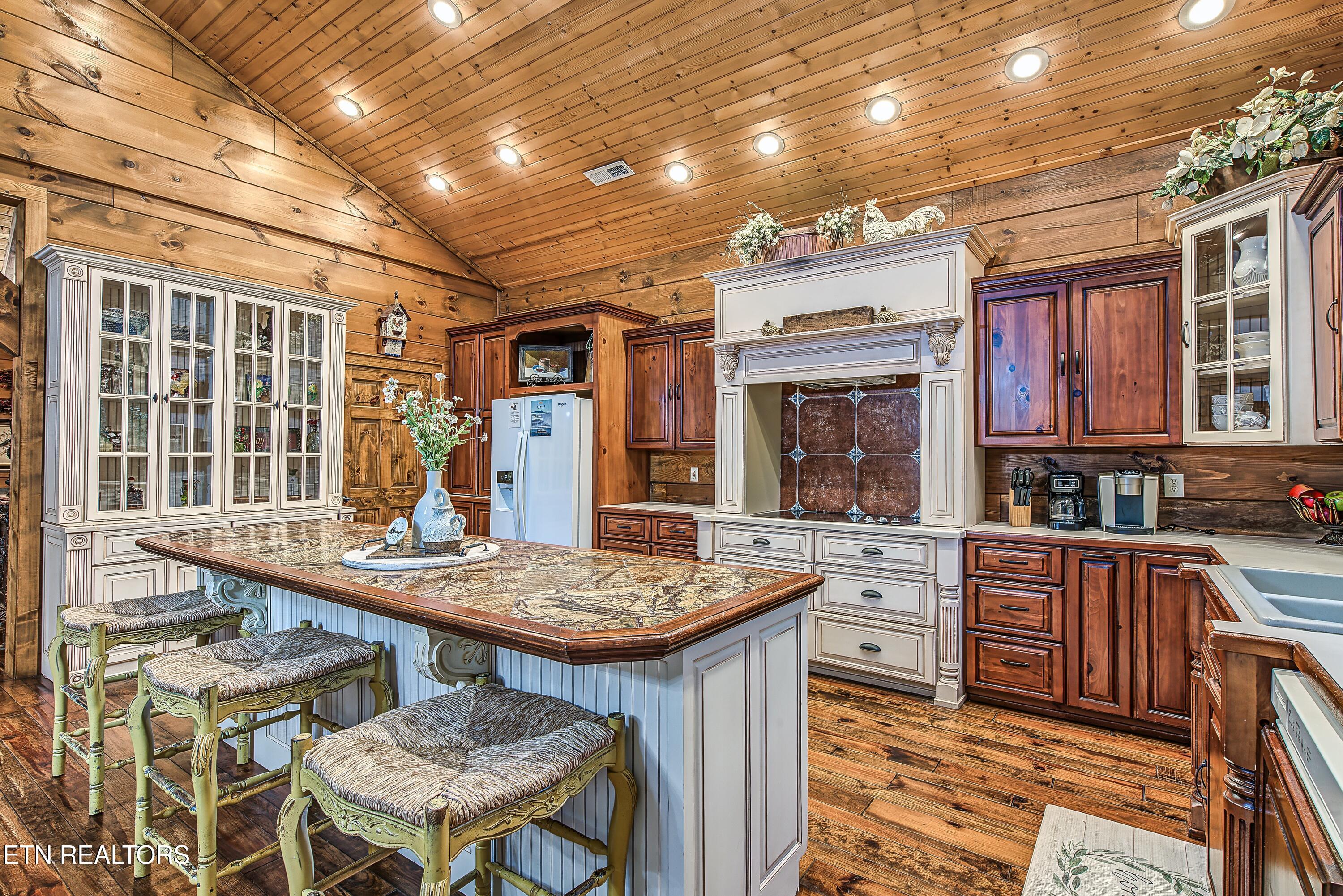 2670 Cedar Falls Way Sevierville TN 37862