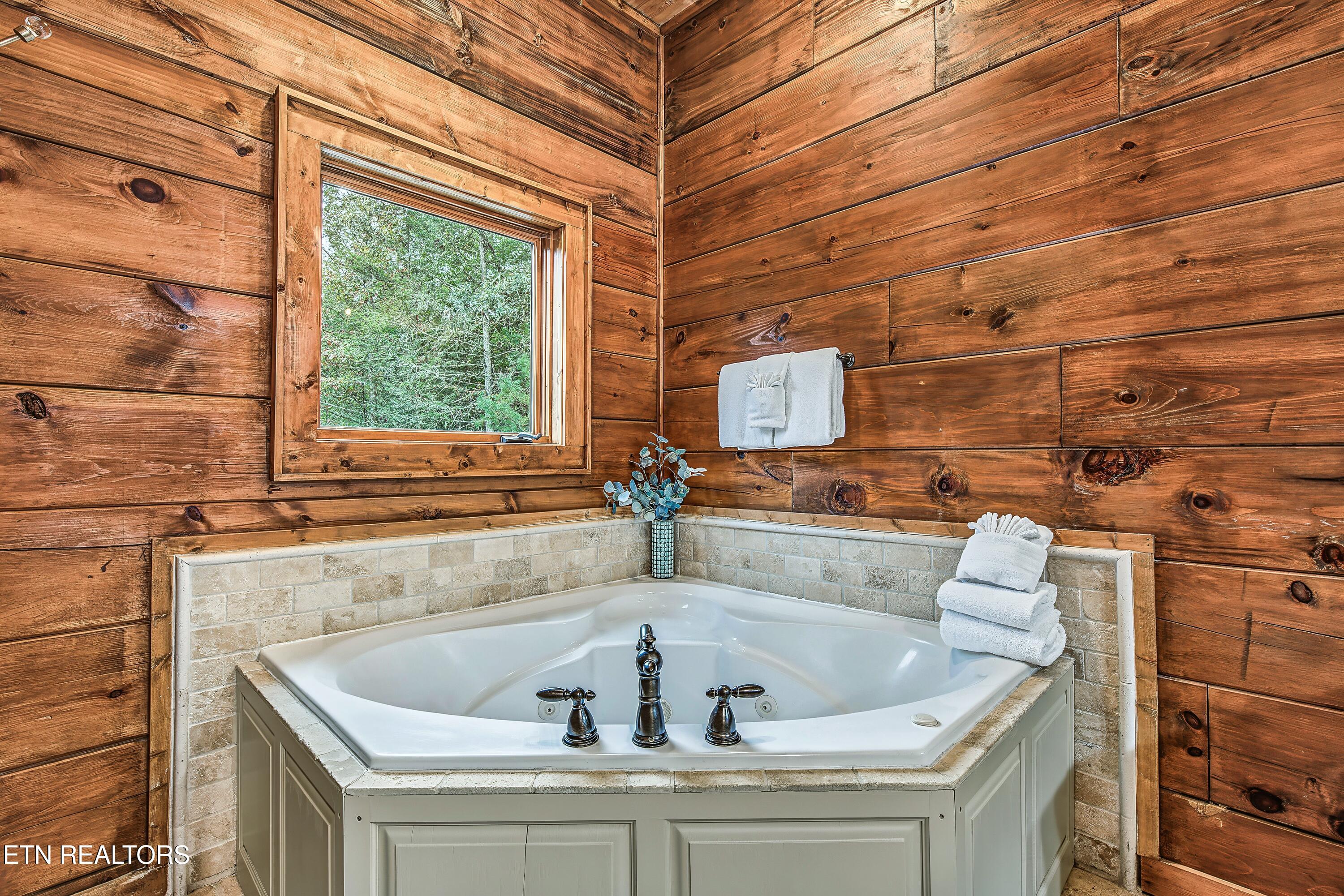 2670 Cedar Falls Way Sevierville TN 37862