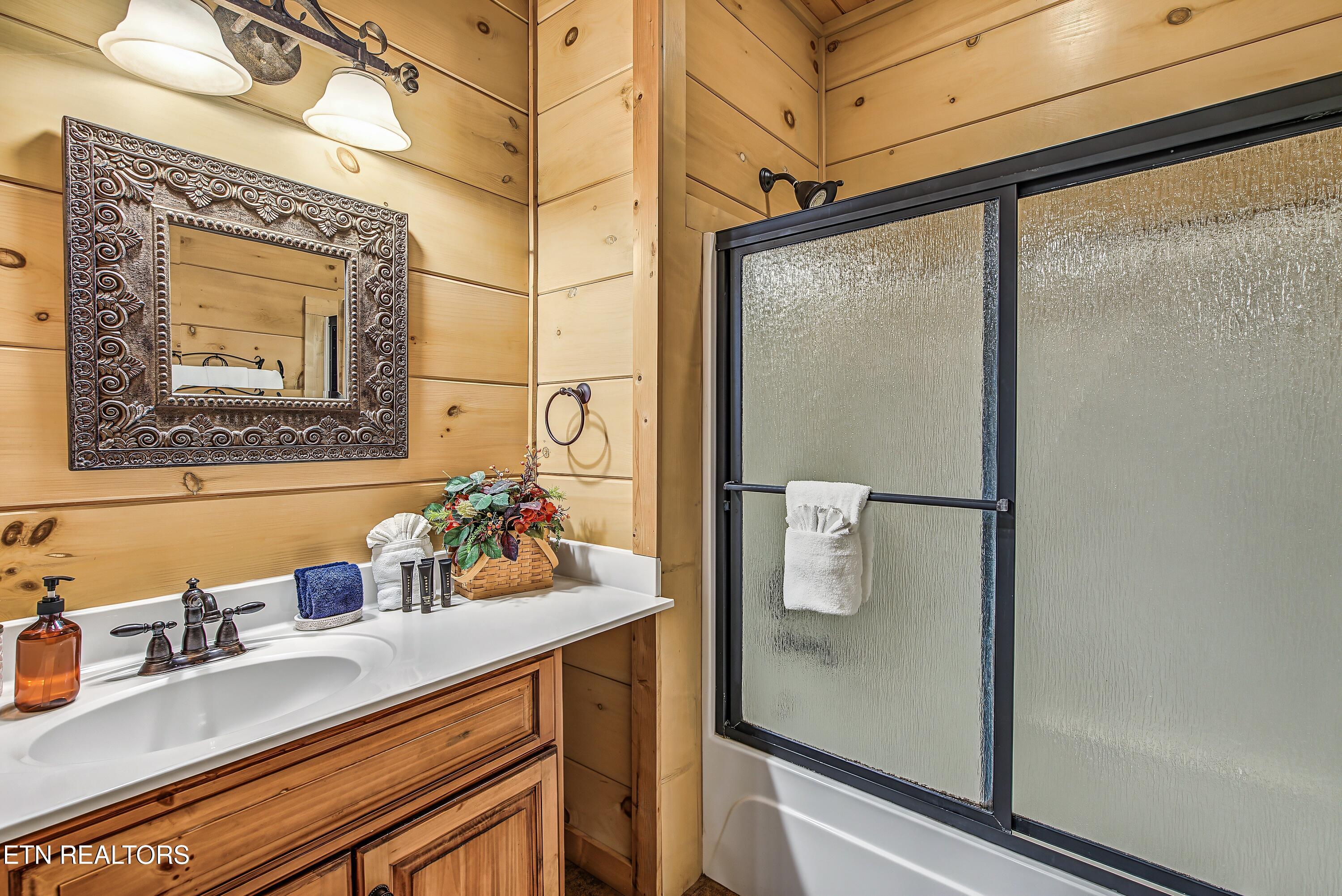 2670 Cedar Falls Way Sevierville TN 37862