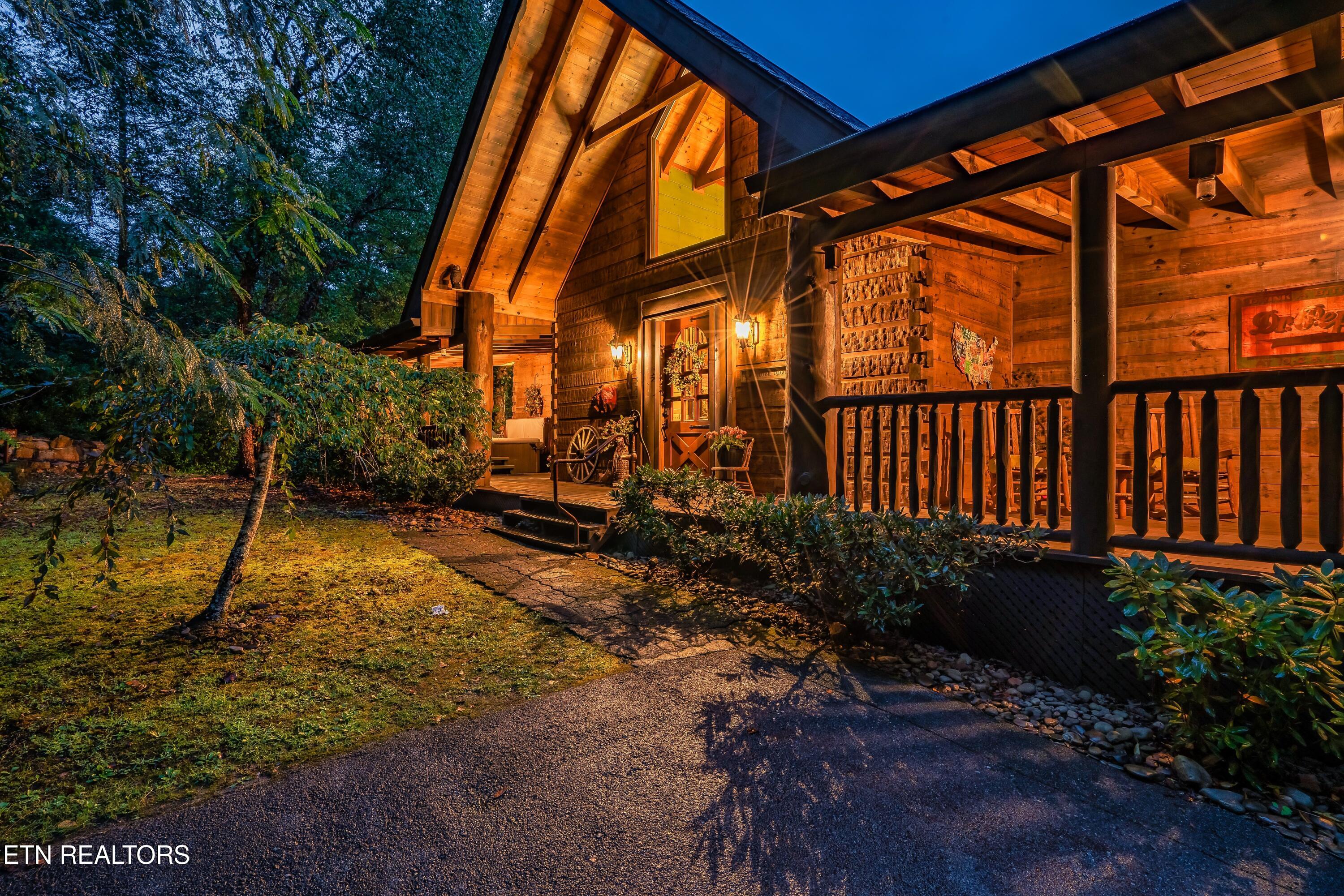 2670 Cedar Falls Way Sevierville TN 37862