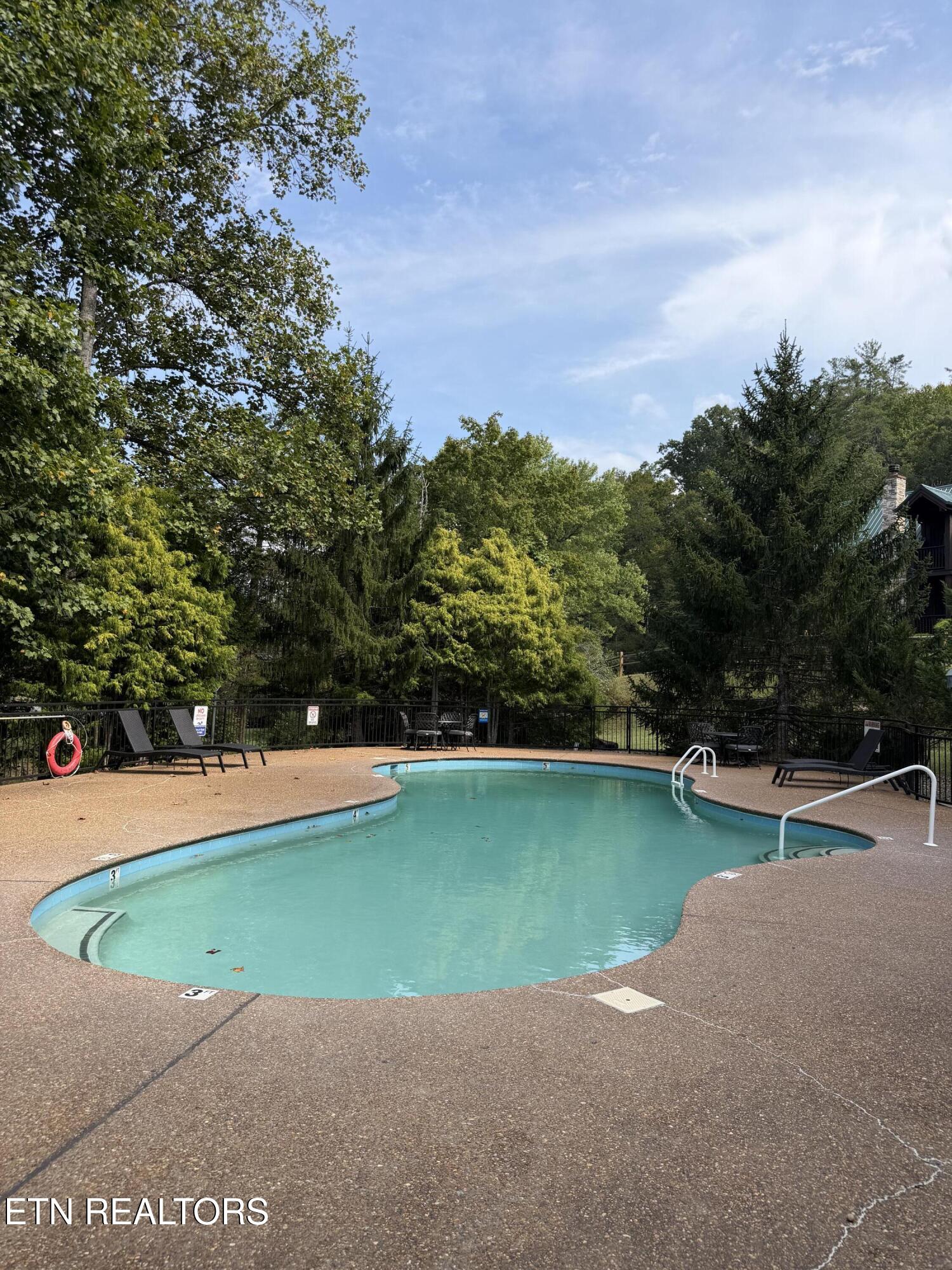 2670 Cedar Falls Way Sevierville TN 37862