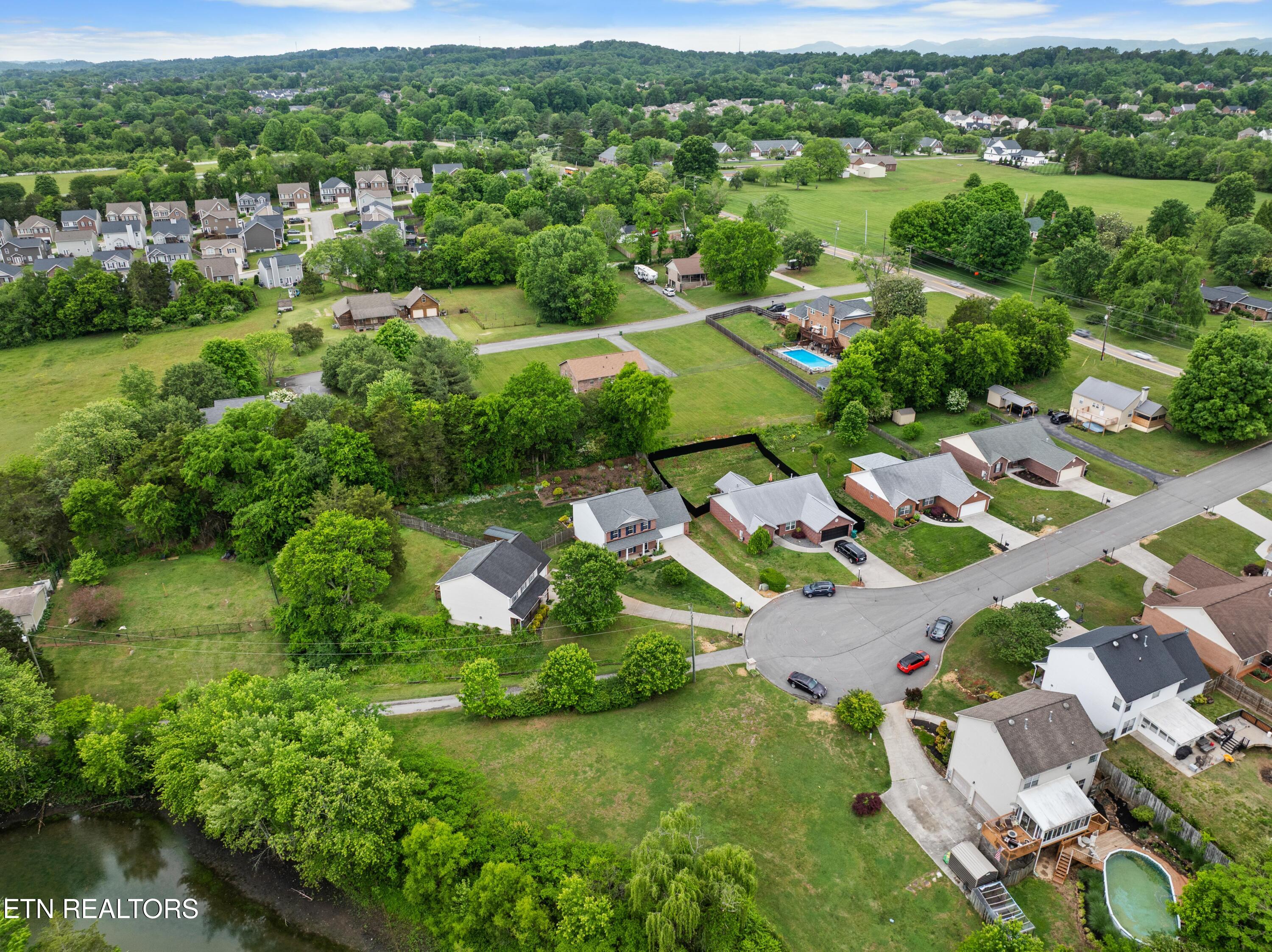 7413 Harvest Creek Lane Powell TN 37849