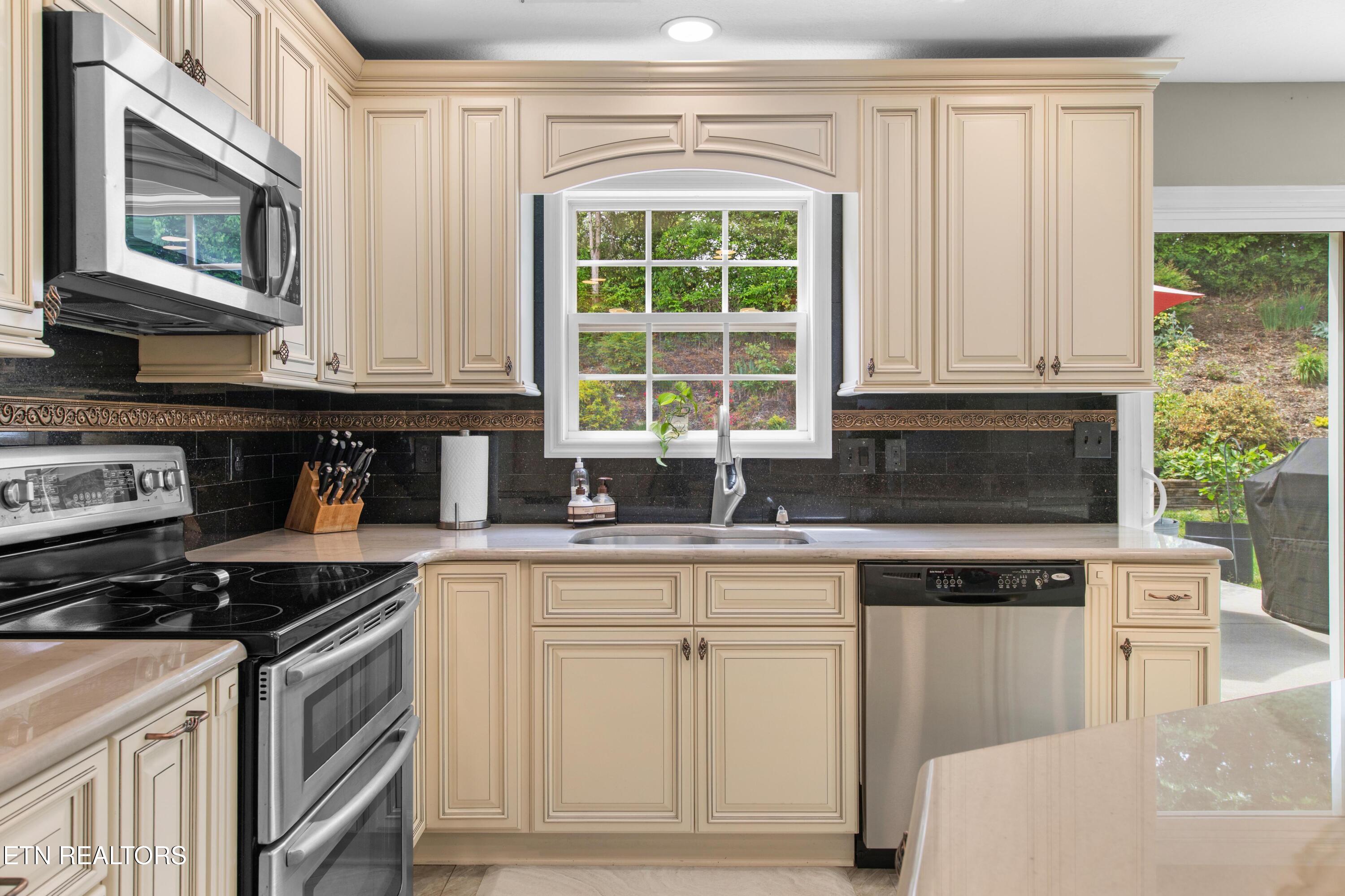 7413 Harvest Creek Lane Powell TN 37849