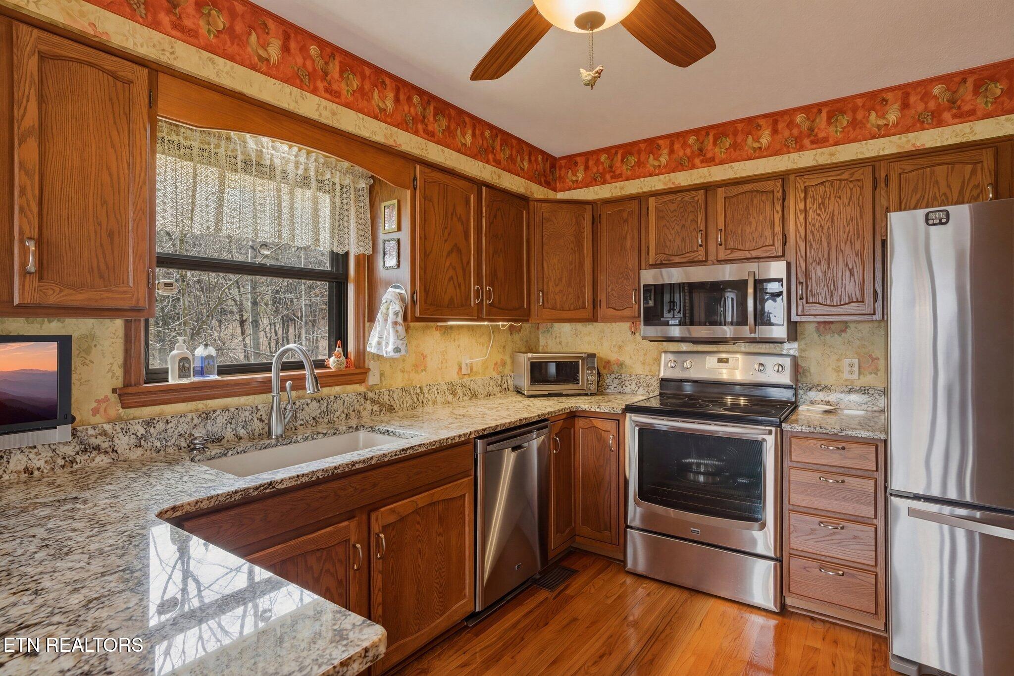 3132 Wears Overlook Lane Sevierville TN 37862