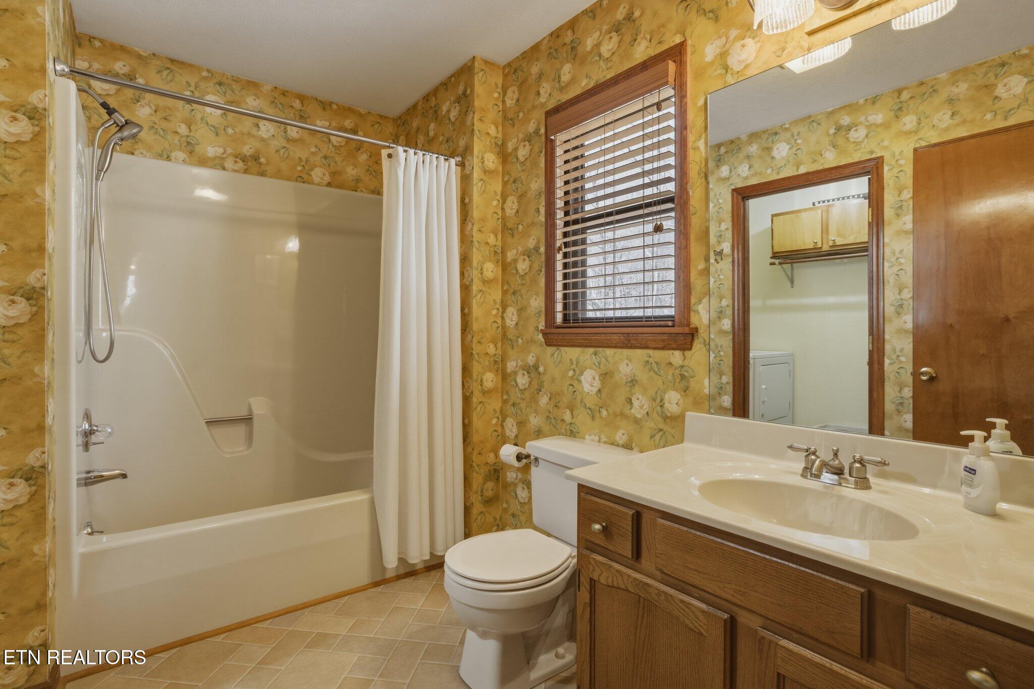3132 Wears Overlook Lane Sevierville TN 37862