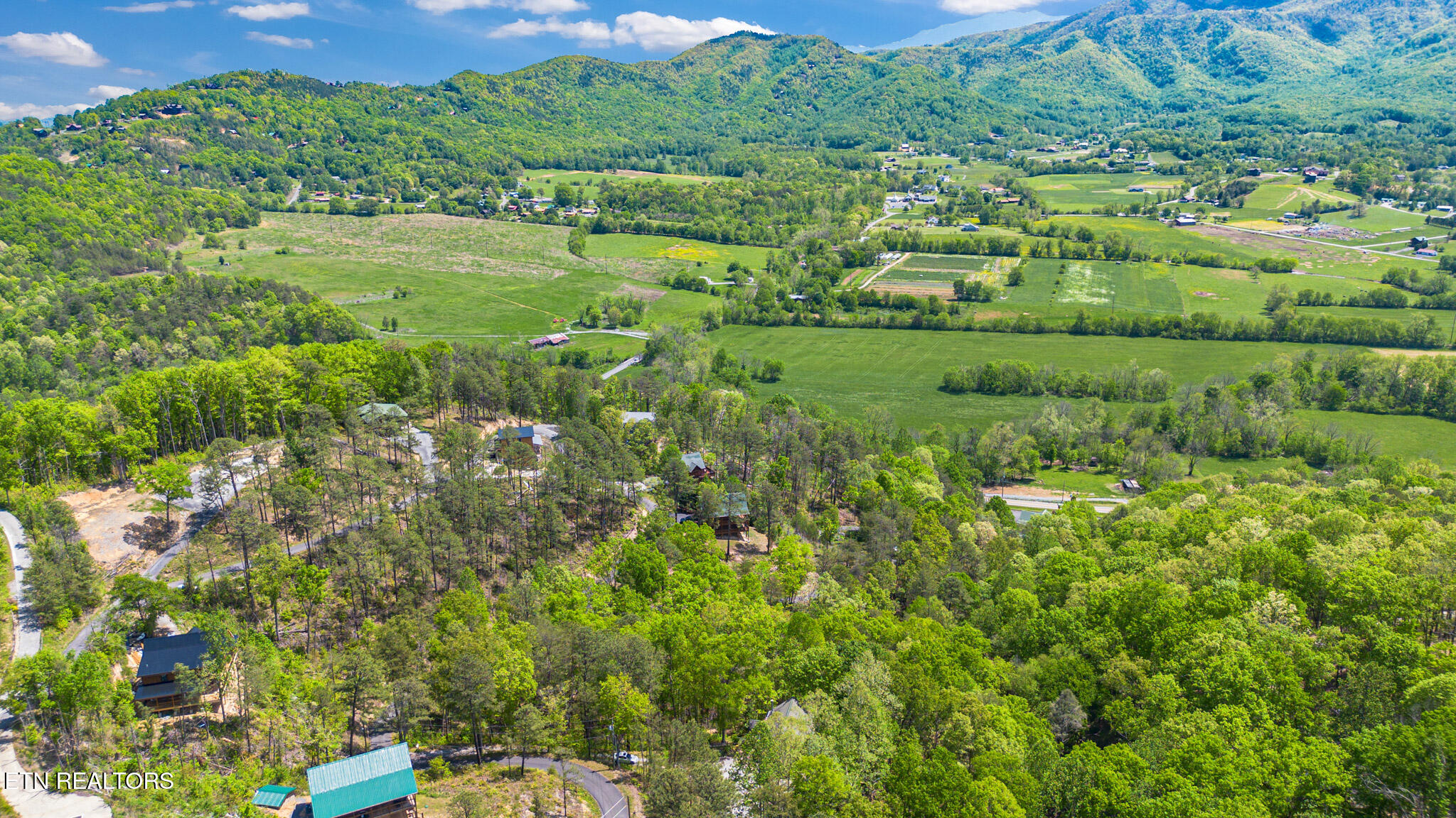 3132 Wears Overlook Lane Sevierville TN 37862