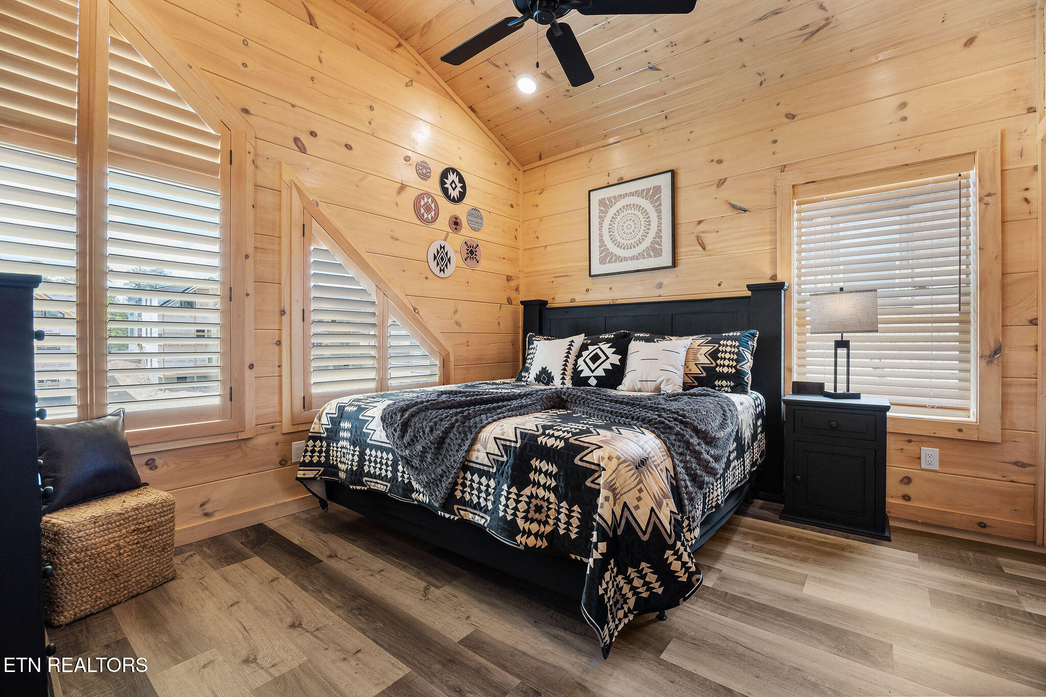 519 Warbonnet Way Pigeon Forge TN 37863