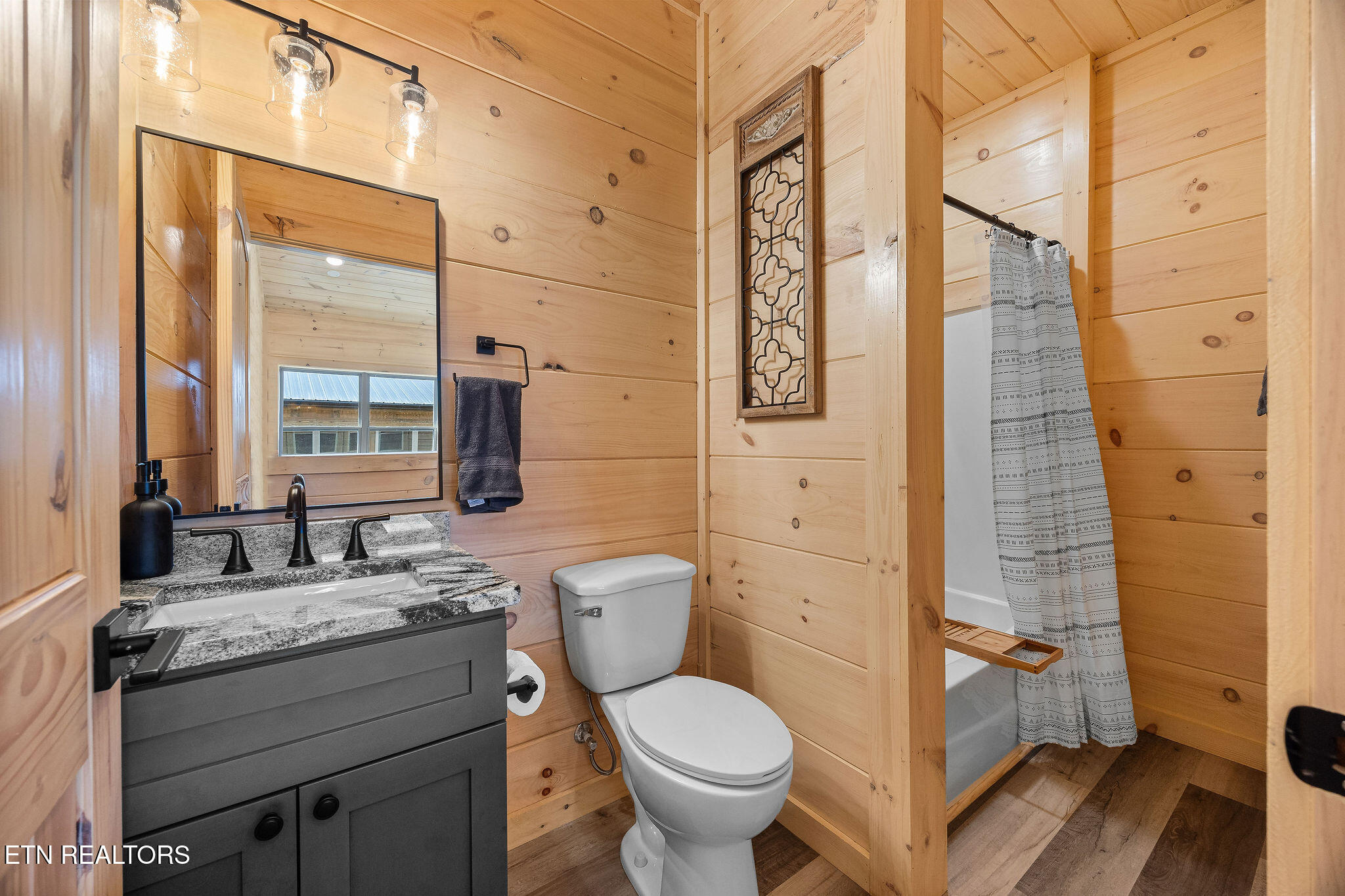519 Warbonnet Way Pigeon Forge TN 37863