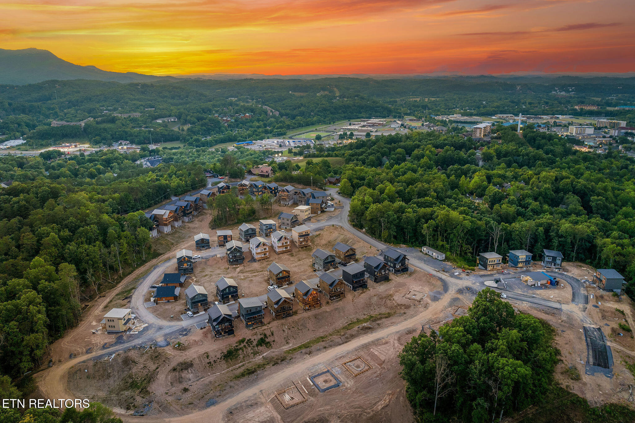 519 Warbonnet Way Pigeon Forge TN 37863