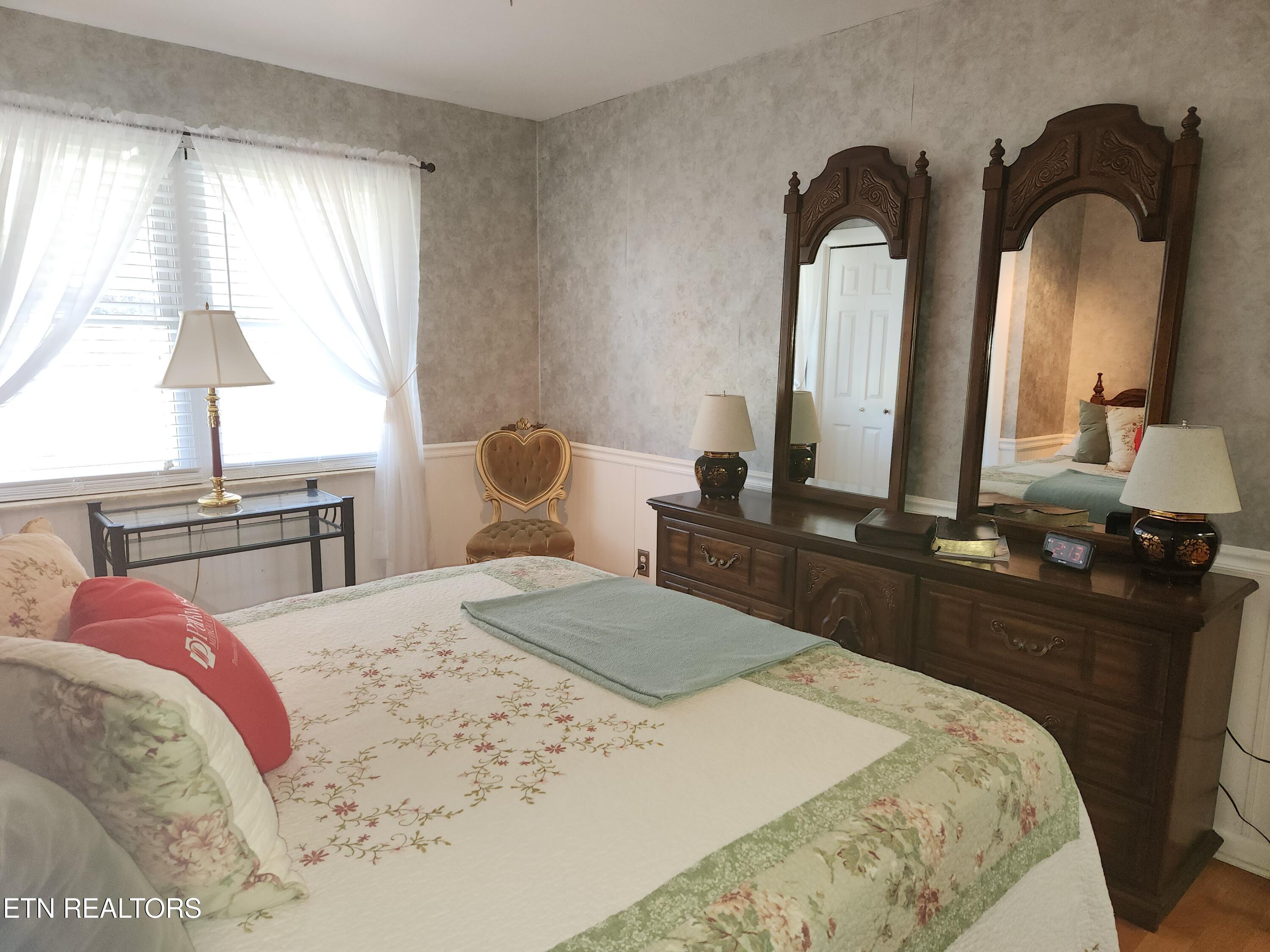 319 County Road 361 Niota TN 37826