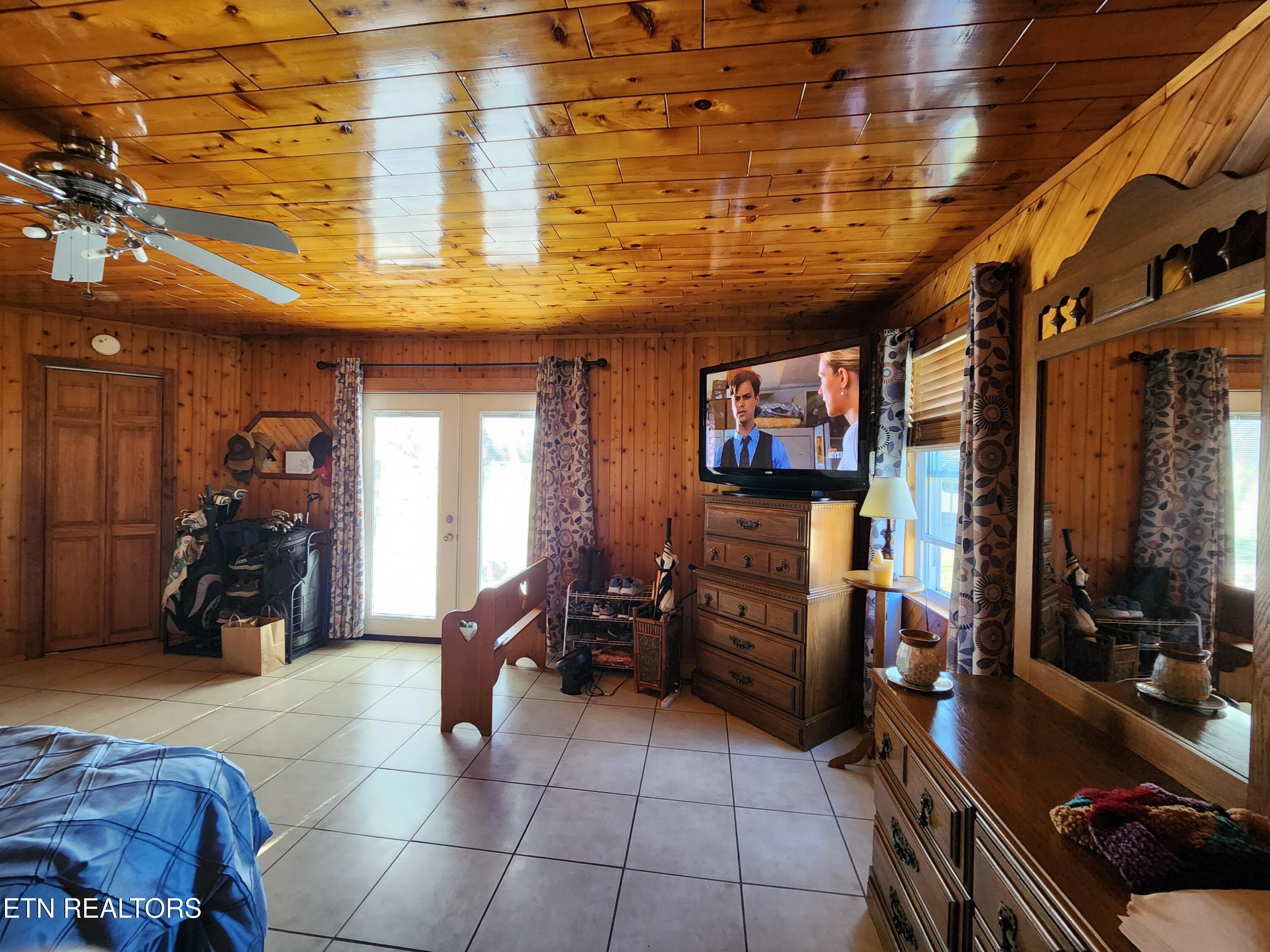 319 County Road 361 Niota TN 37826