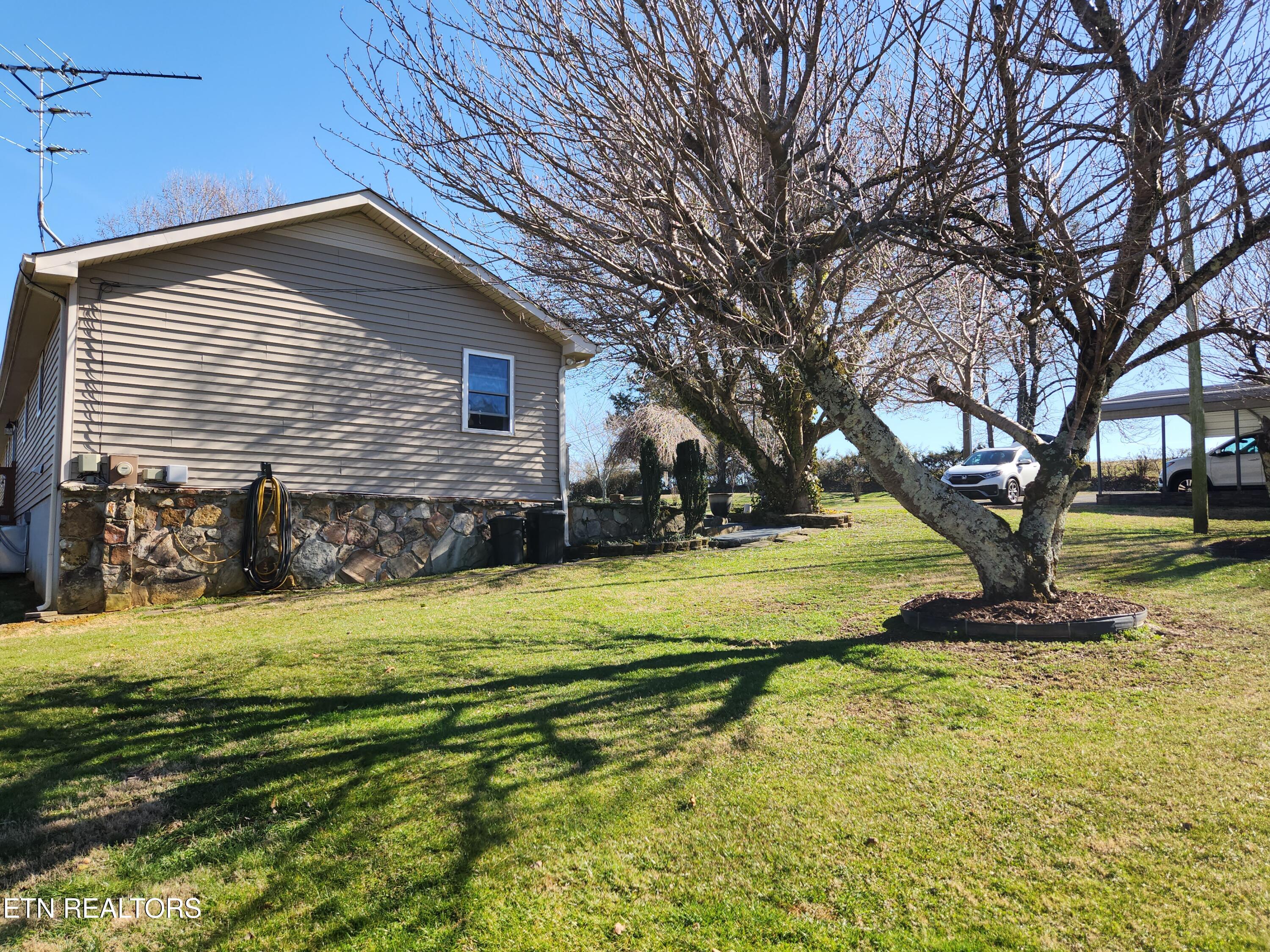 319 County Road 361 Niota TN 37826
