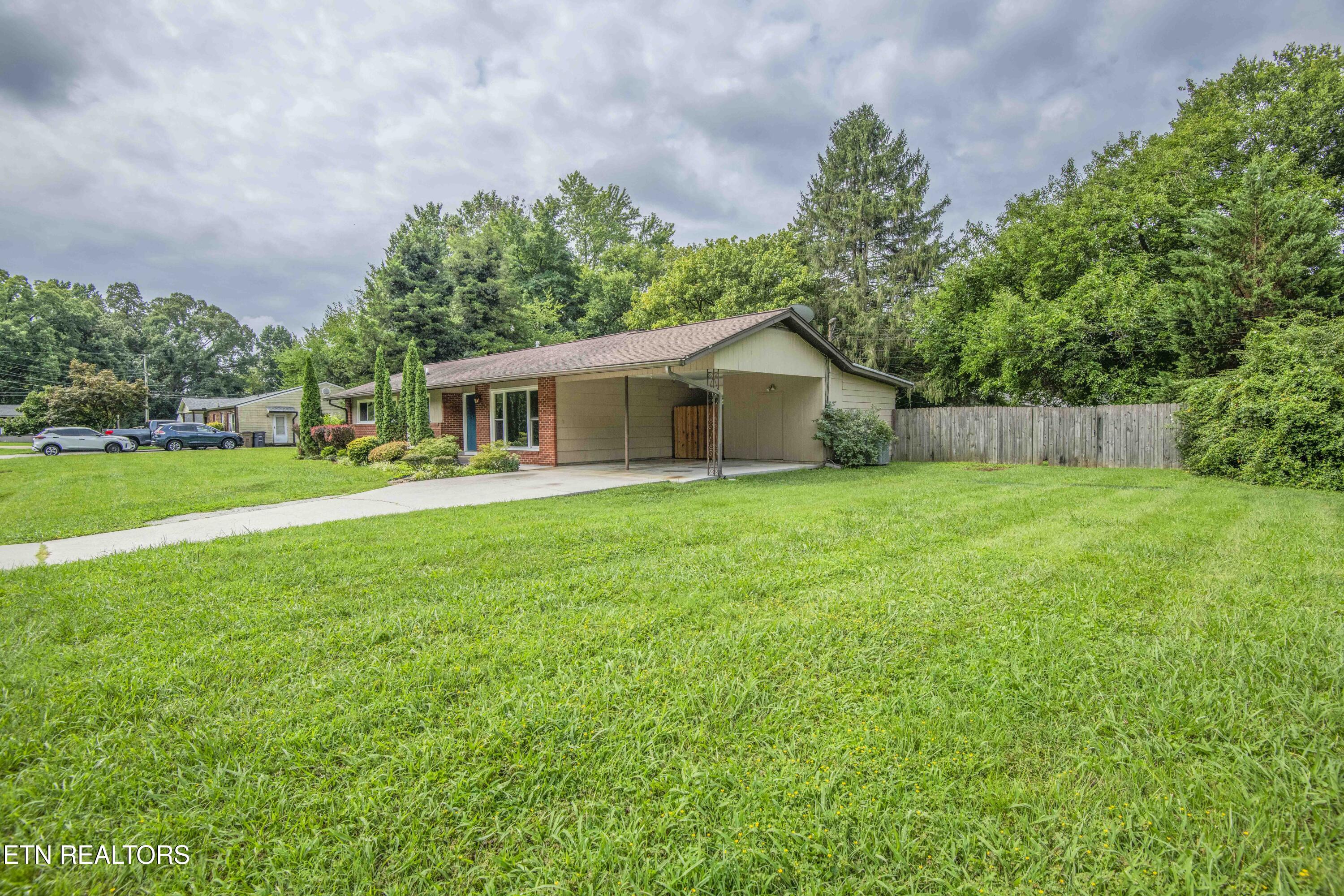 2105 Pulaski Road Knoxville TN 37914