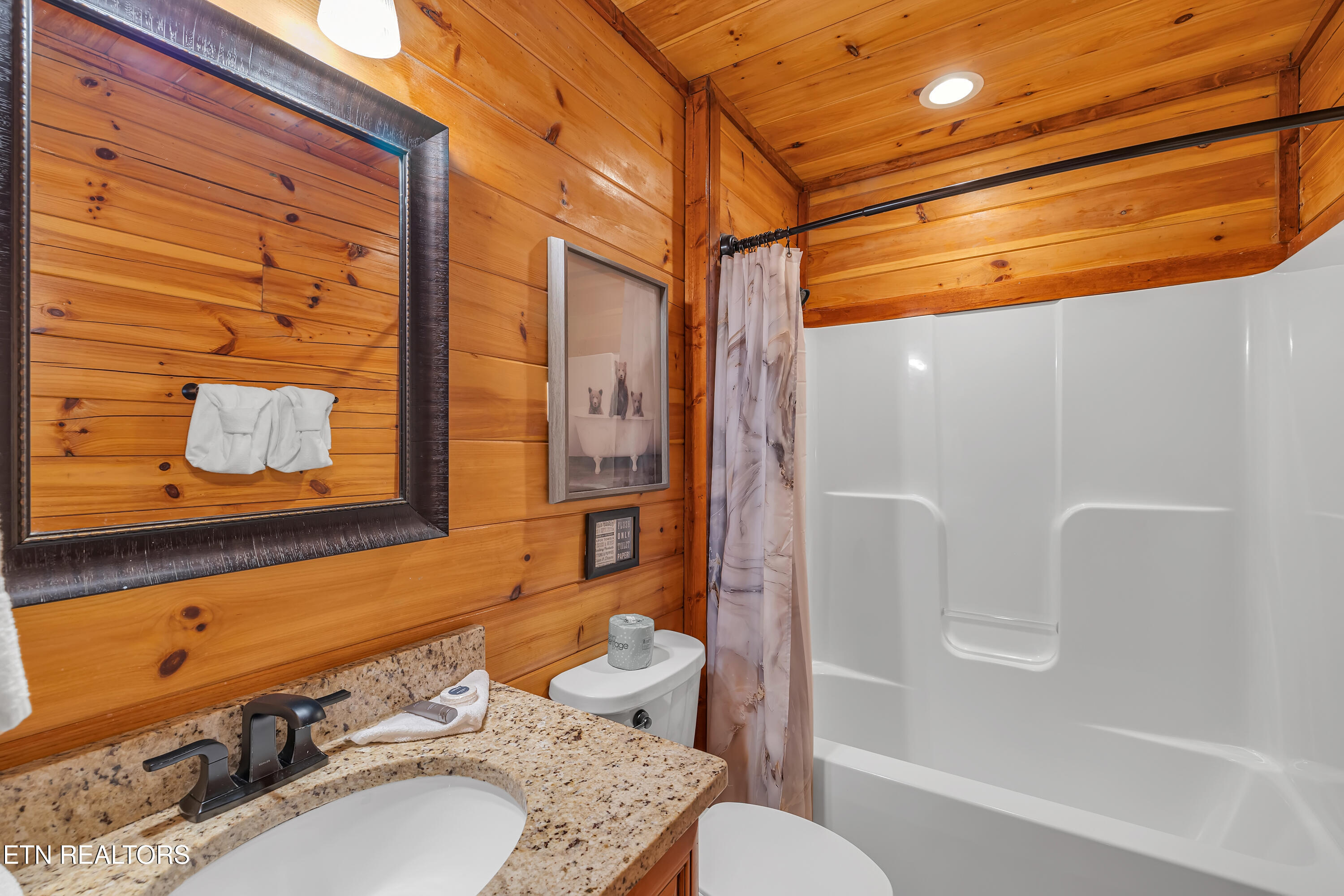 4836 Highland Place Way Pigeon Forge TN 37863